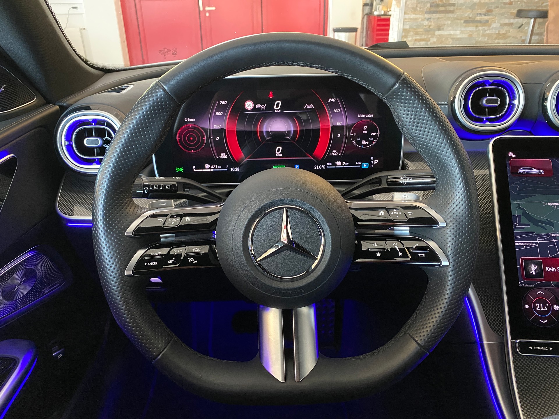 MERCEDES-BENZ C 300de T 4Matic AMG LINE-image-15