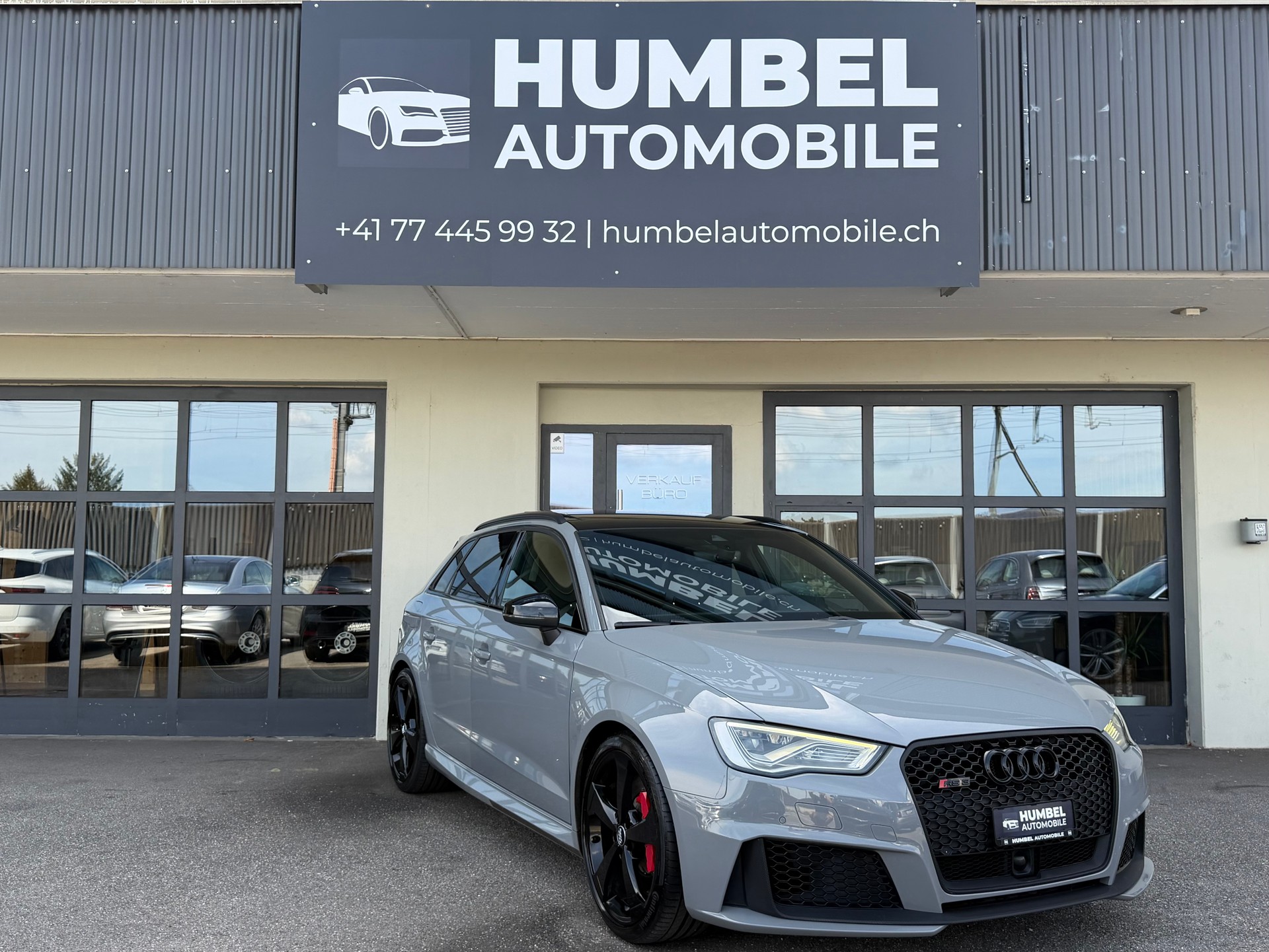 AUDI RS3 2.5 TSI quattro S-tronic