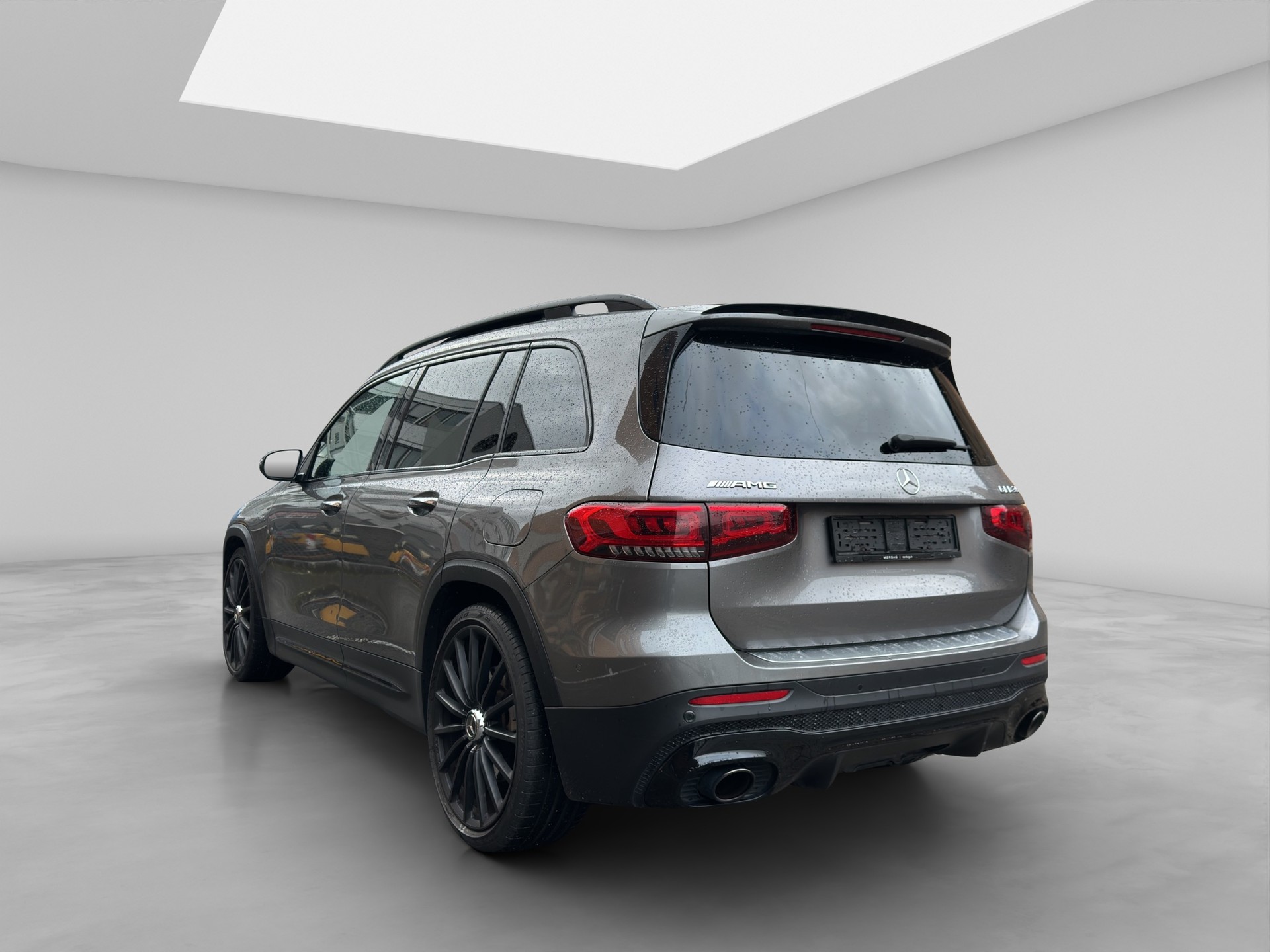 MERCEDES-BENZ GLB 35 AMG 4Matic 8G-Tronic-showroom-element-3