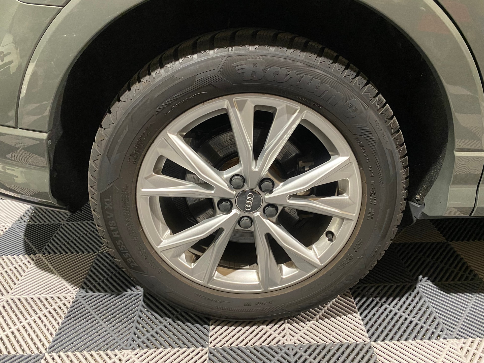 AUDI Q3 40 TFSI S line quattro S-tronic-image-6