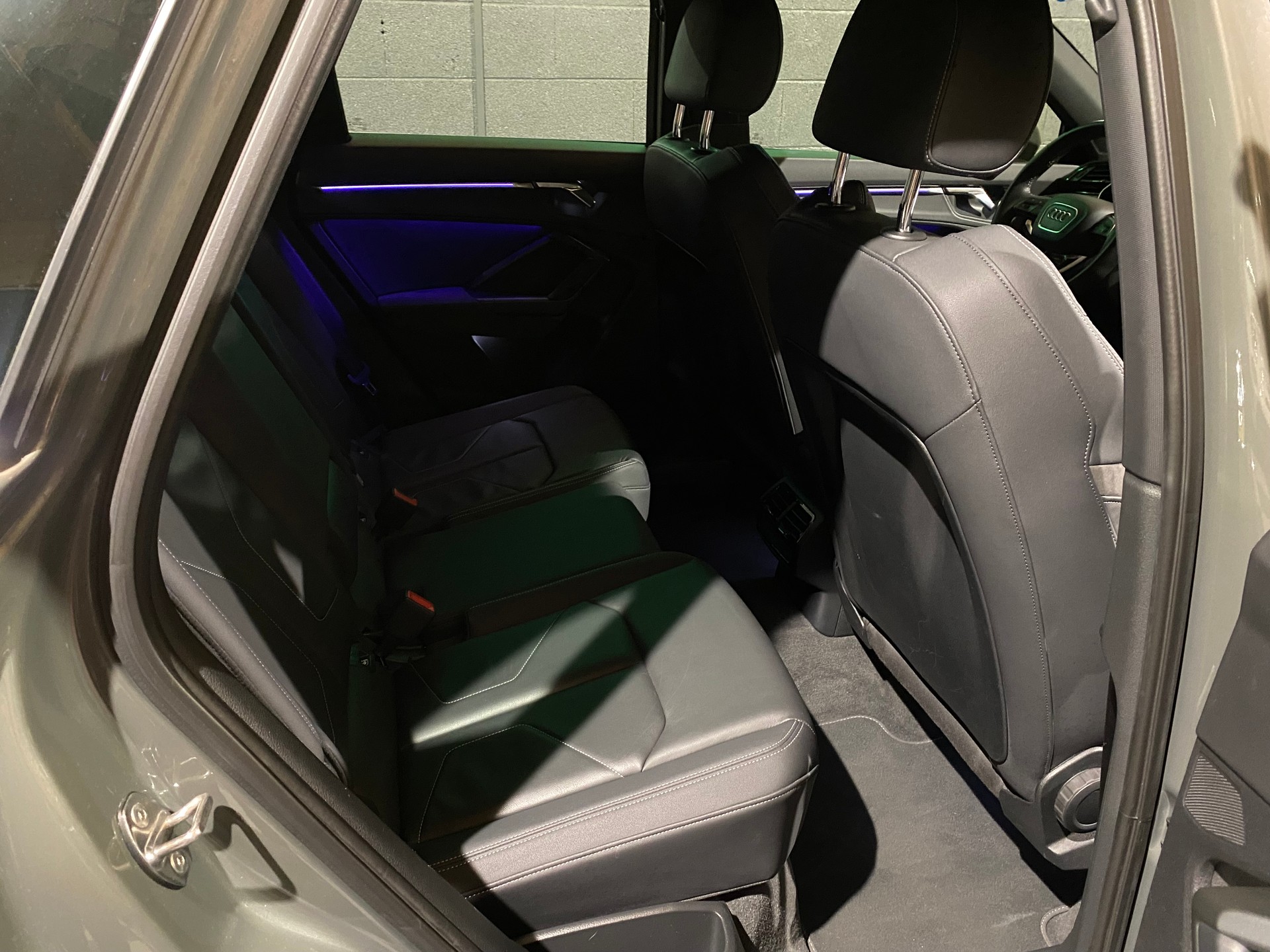 AUDI Q3 40 TFSI S line quattro S-tronic-image-27