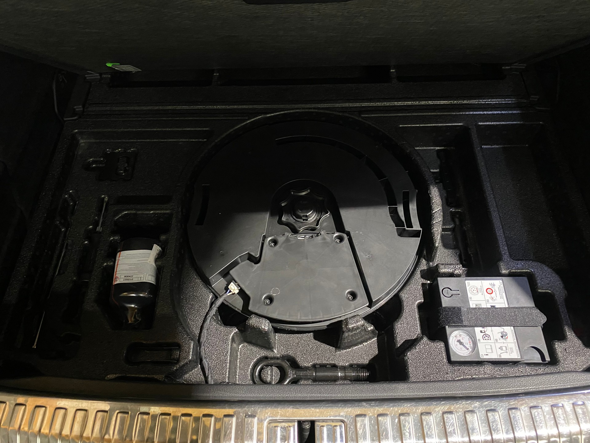 AUDI Q3 40 TFSI S line quattro S-tronic-image-29