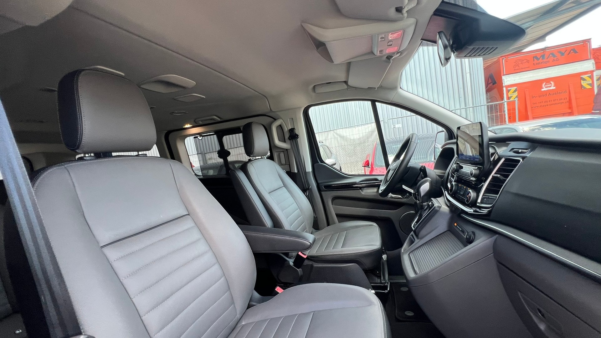 FORD TOURNEO CUSTOM 320 L2H1 TITANIUM X AUTOMAT l 170 PS-image-21