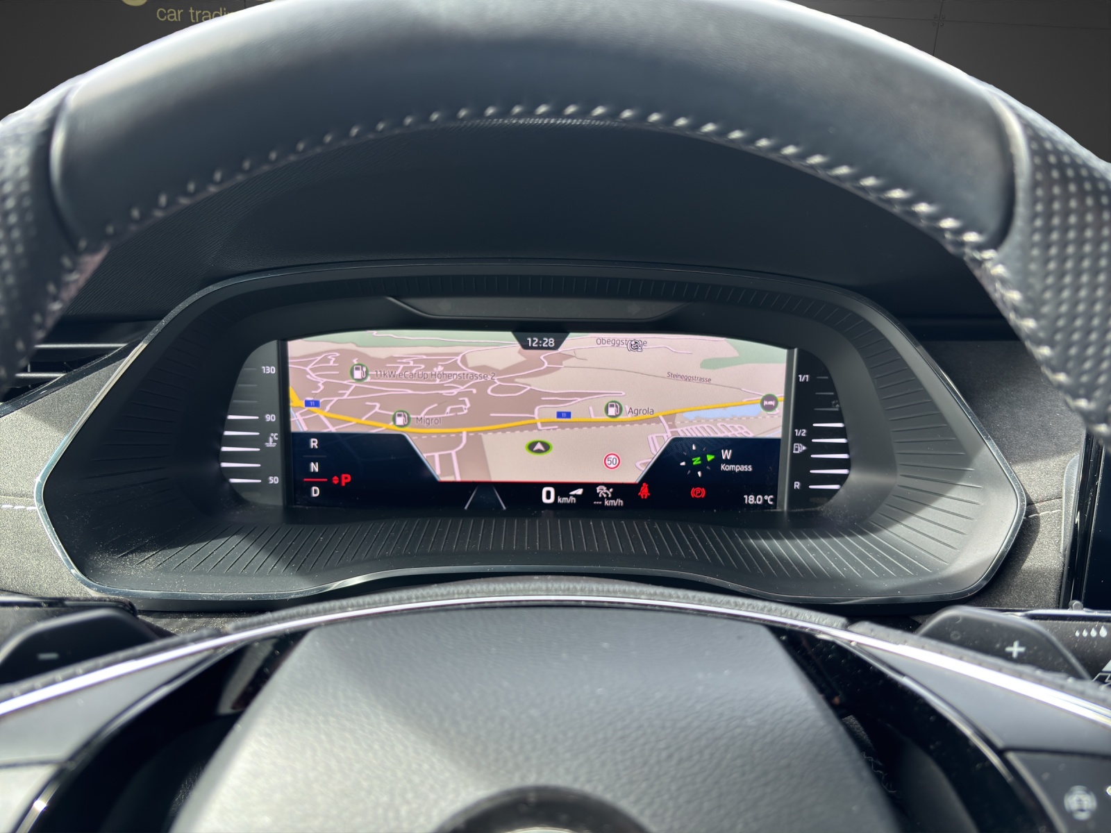 SKODA Octavia Combi 2.0 TSI DSG RS-image-5