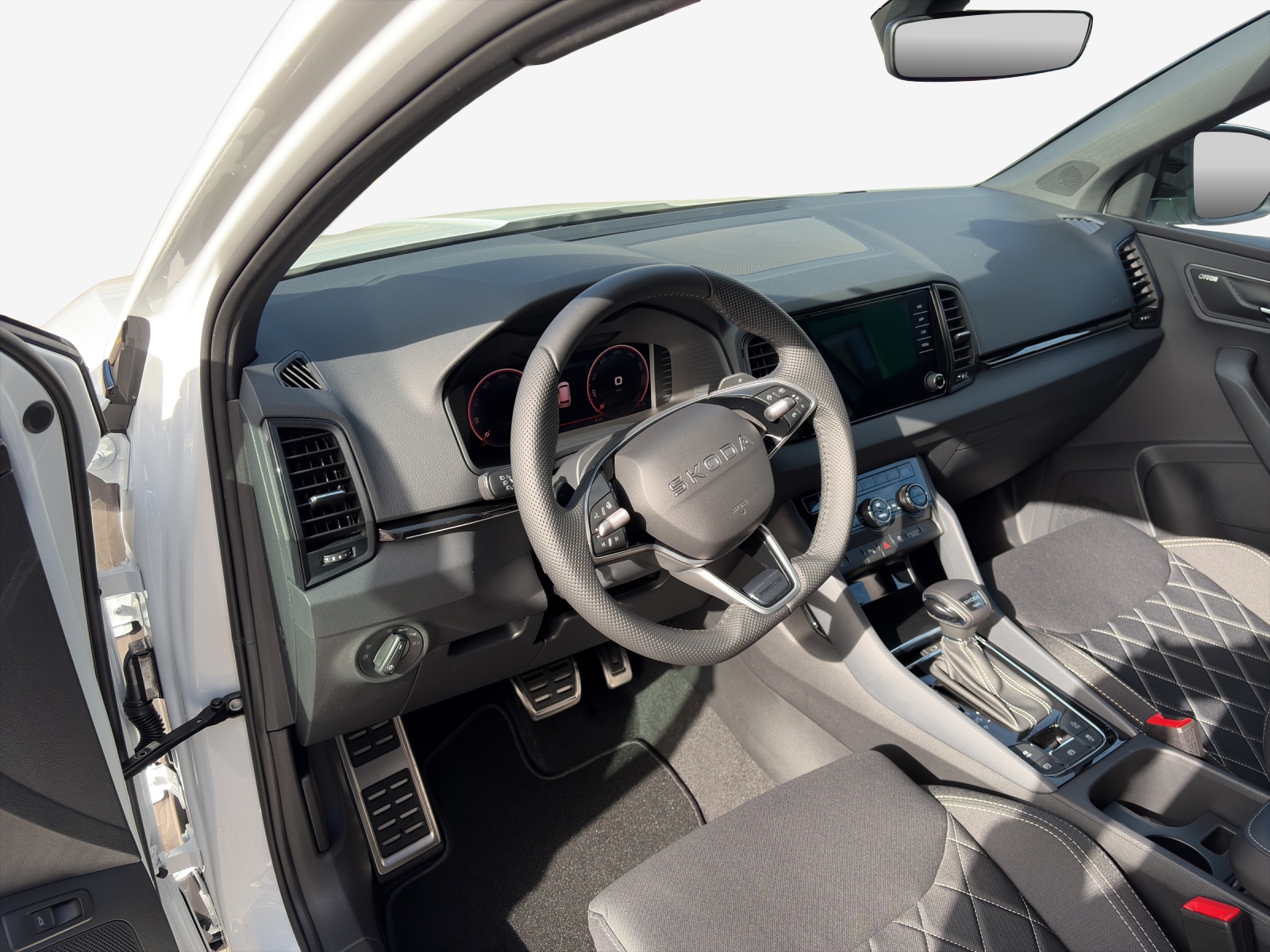 SKODA Karoq 2.0 TSI SportLine 4x4 DSG-image-9