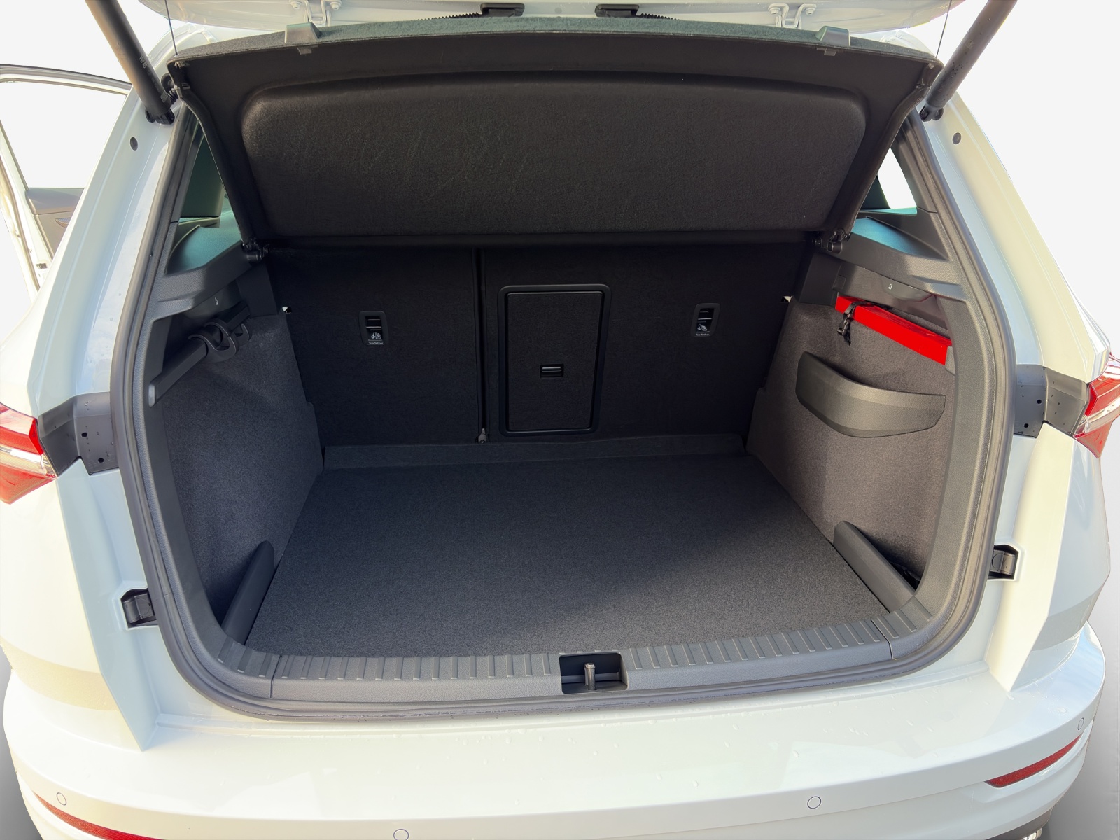 SKODA Karoq 2.0 TSI SportLine 4x4 DSG-image-12