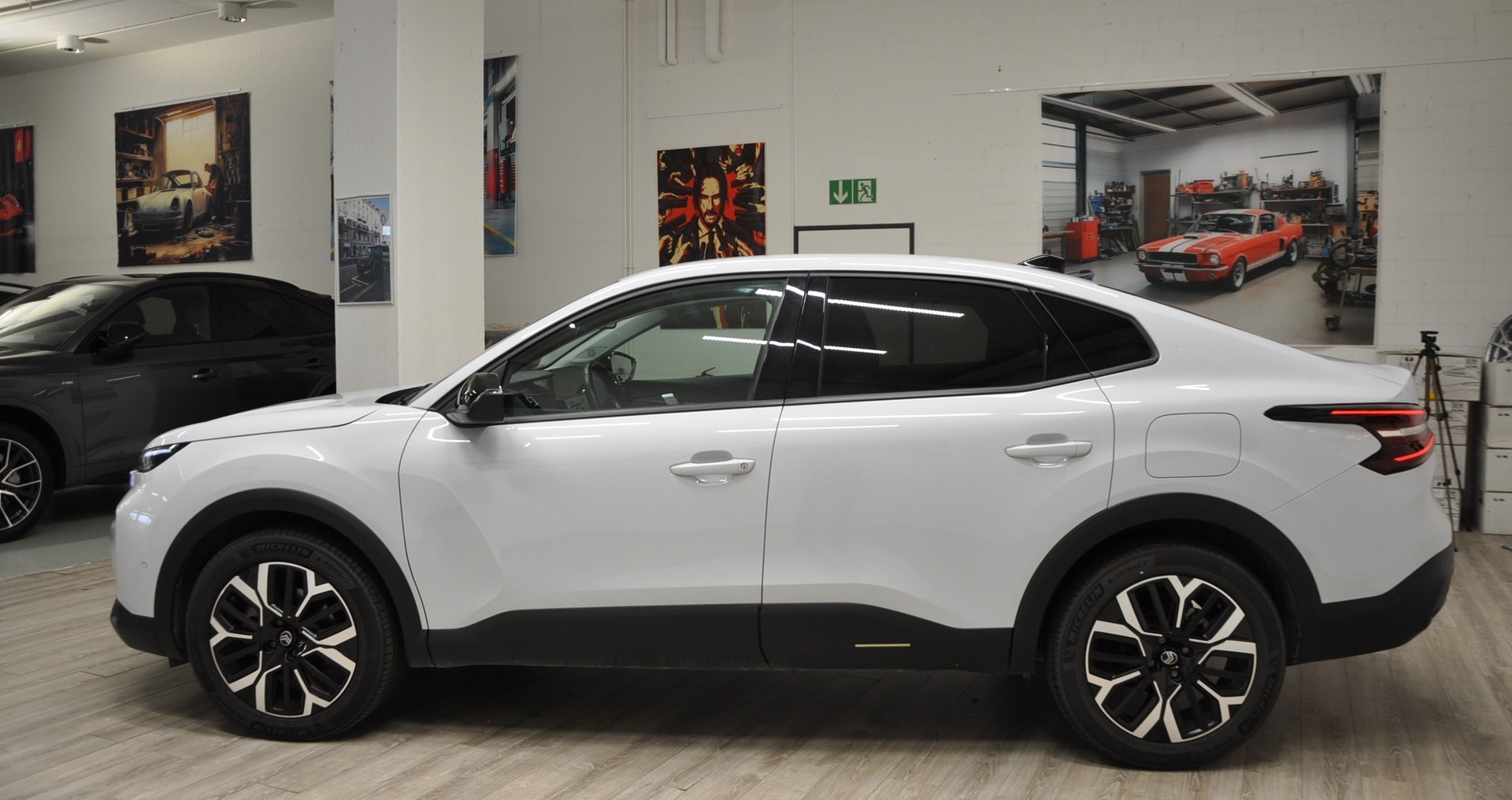 CITROEN C4 X HEV Max e-DCS6-showroom-element-2