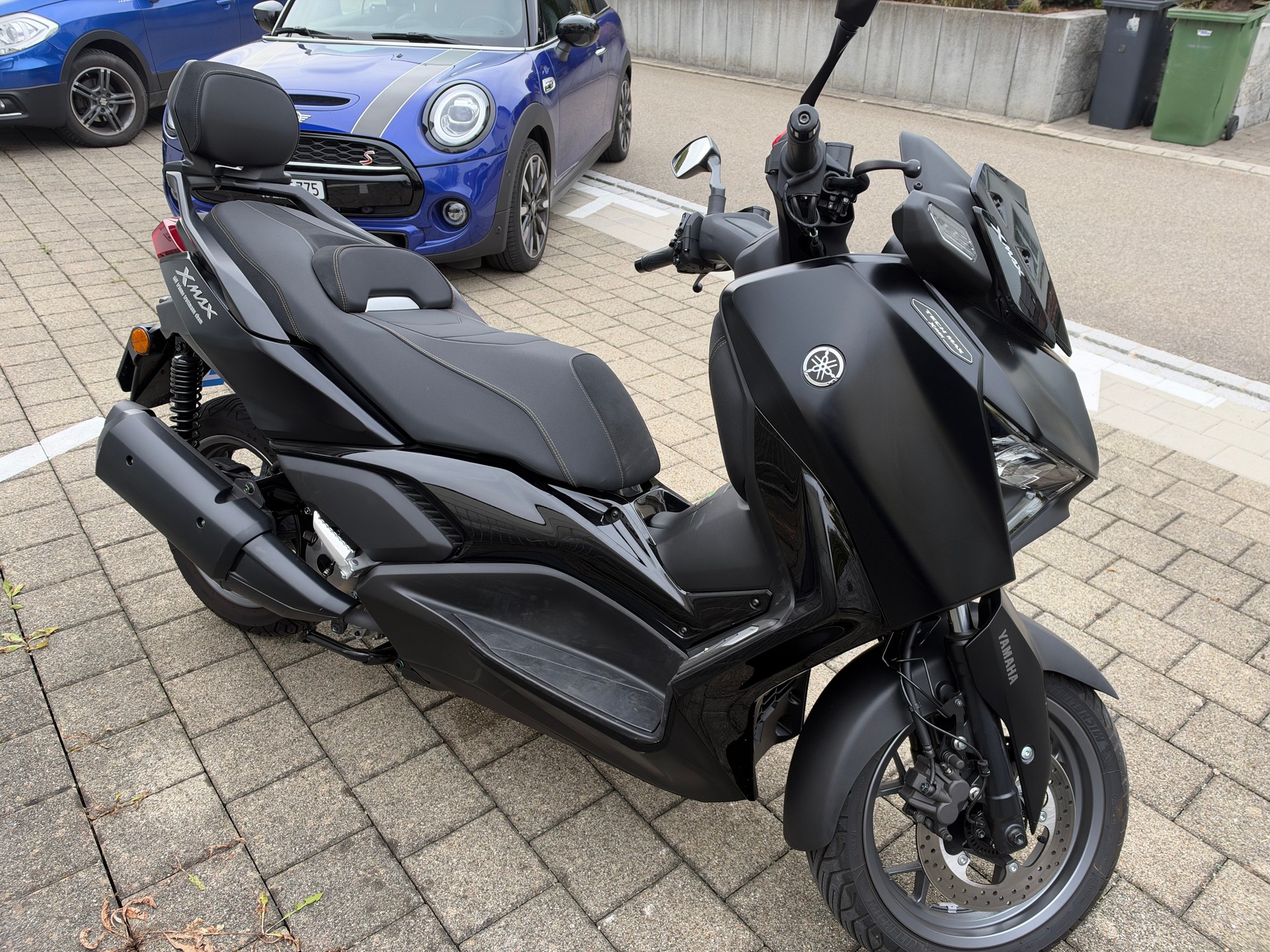 YAMAHA X-Max 300 Tech Max-image-1