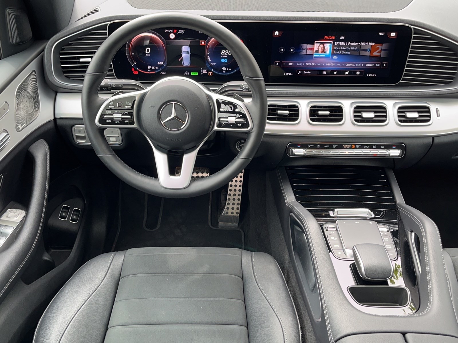 MERCEDES-BENZ GLE 350 e AMG Line 4M 9G-image-8