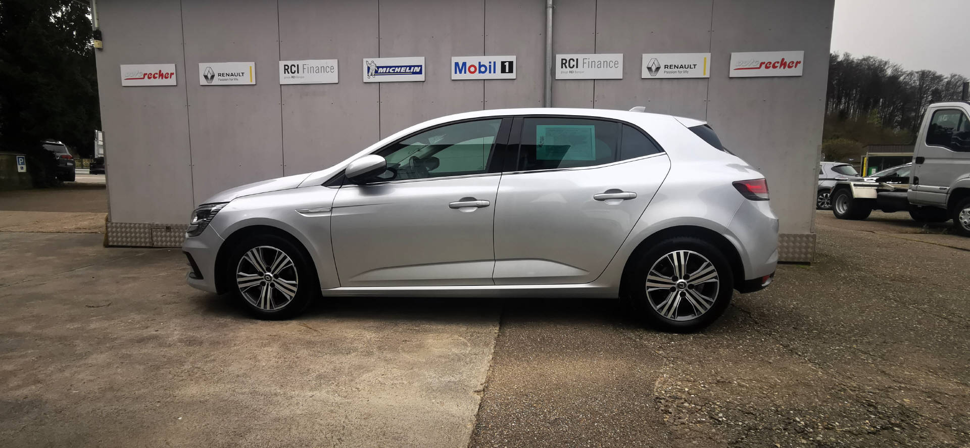 RENAULT Mégane 1.3 TCe 160 Intens EDC-image-1
