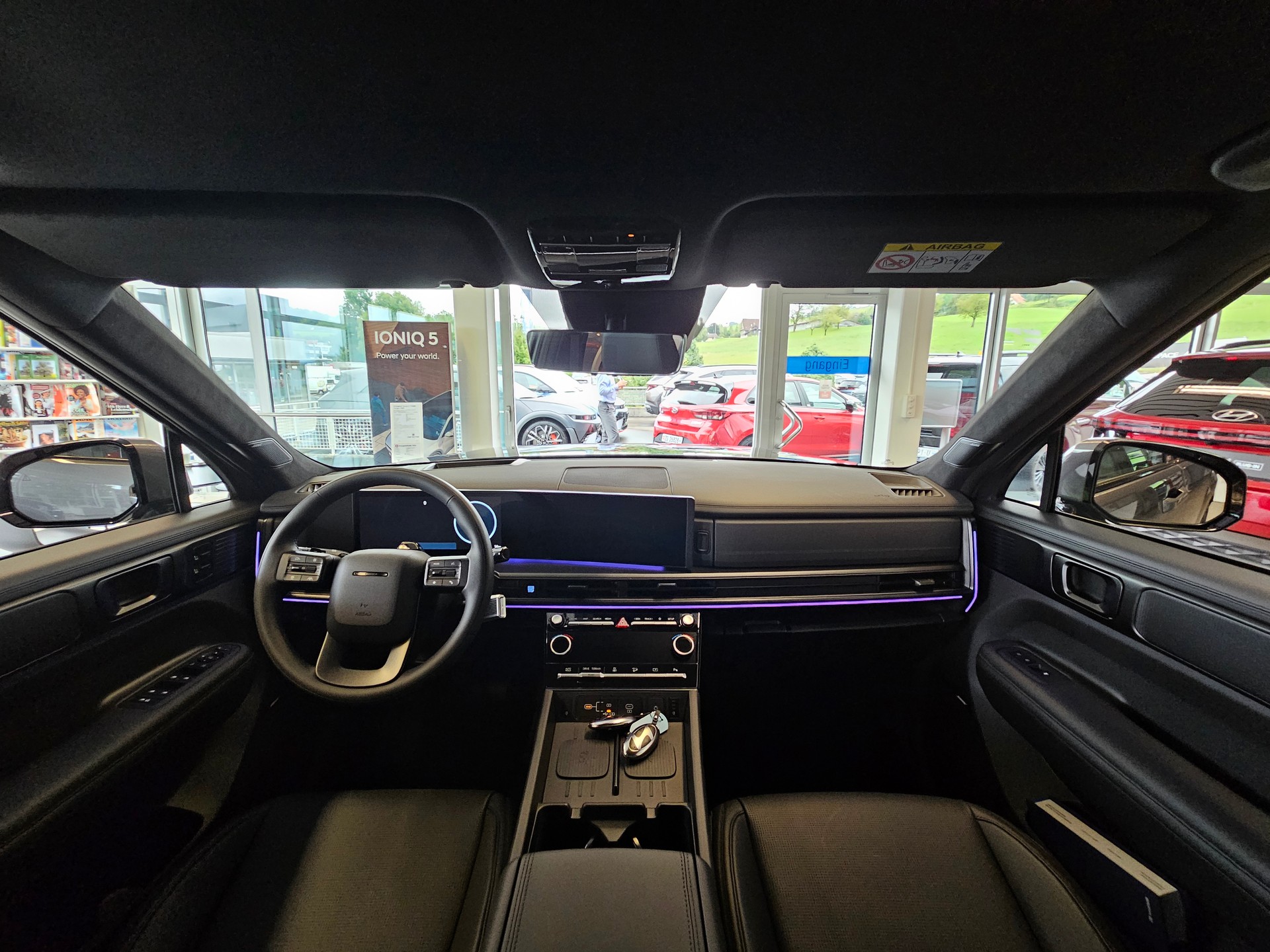HYUNDAI Santa Fe 1.6 T-GDi PHEV Calligraphy 4WD-image-9