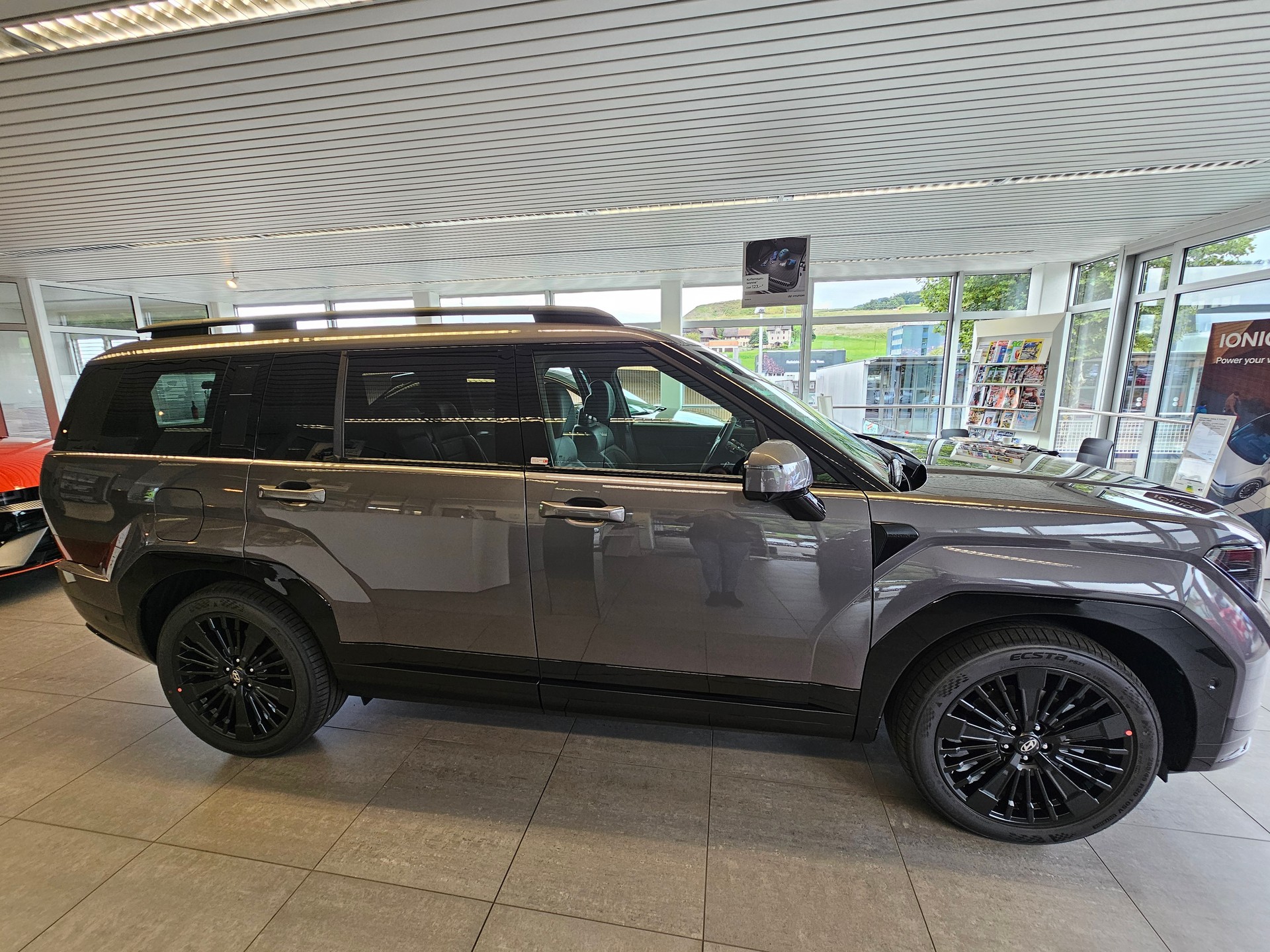 HYUNDAI Santa Fe 1.6 T-GDi PHEV Calligraphy 4WD-image-7