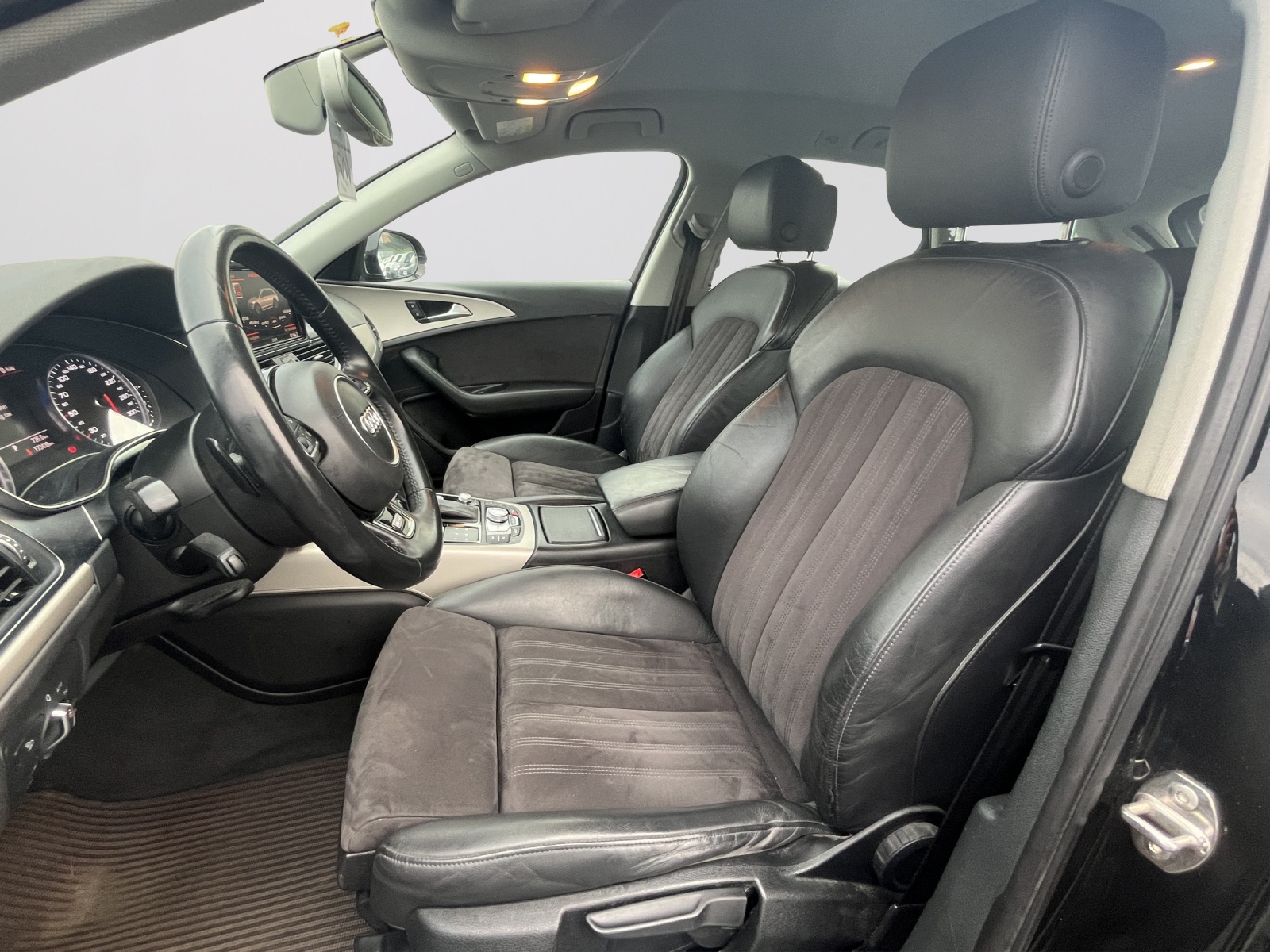 AUDI A6 allroad 3.0 TDI V6 quattro S-tronic-image-10