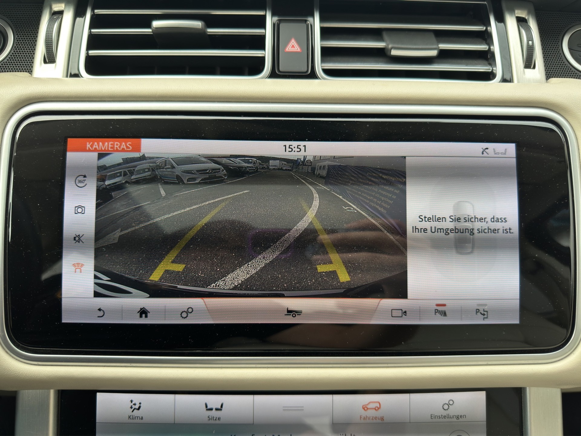 LAND ROVER Range Rover 4.4 SDV8 Vogue Automatic-image-38