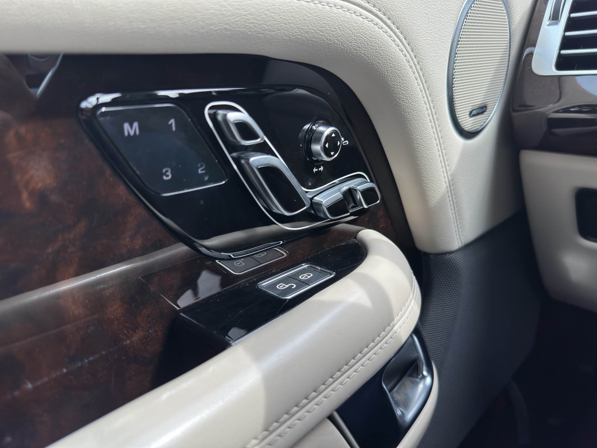 LAND ROVER Range Rover 4.4 SDV8 Vogue Automatic-image-20
