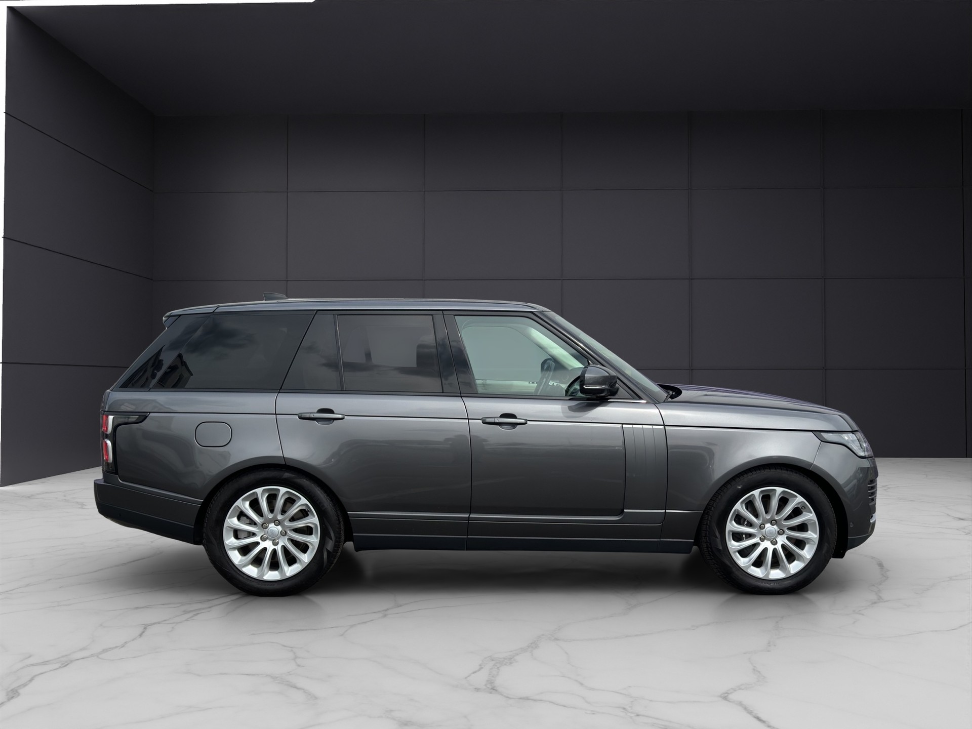 LAND ROVER Range Rover 4.4 SDV8 Vogue Automatic-image-6