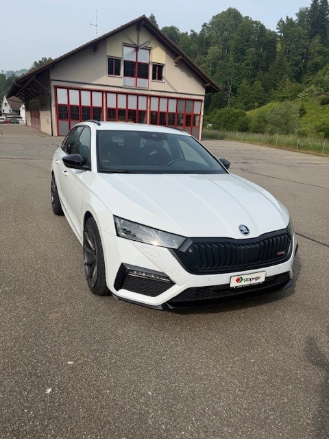 SKODA Octavia Combi 2.0 TDI DSG RS 4x4
