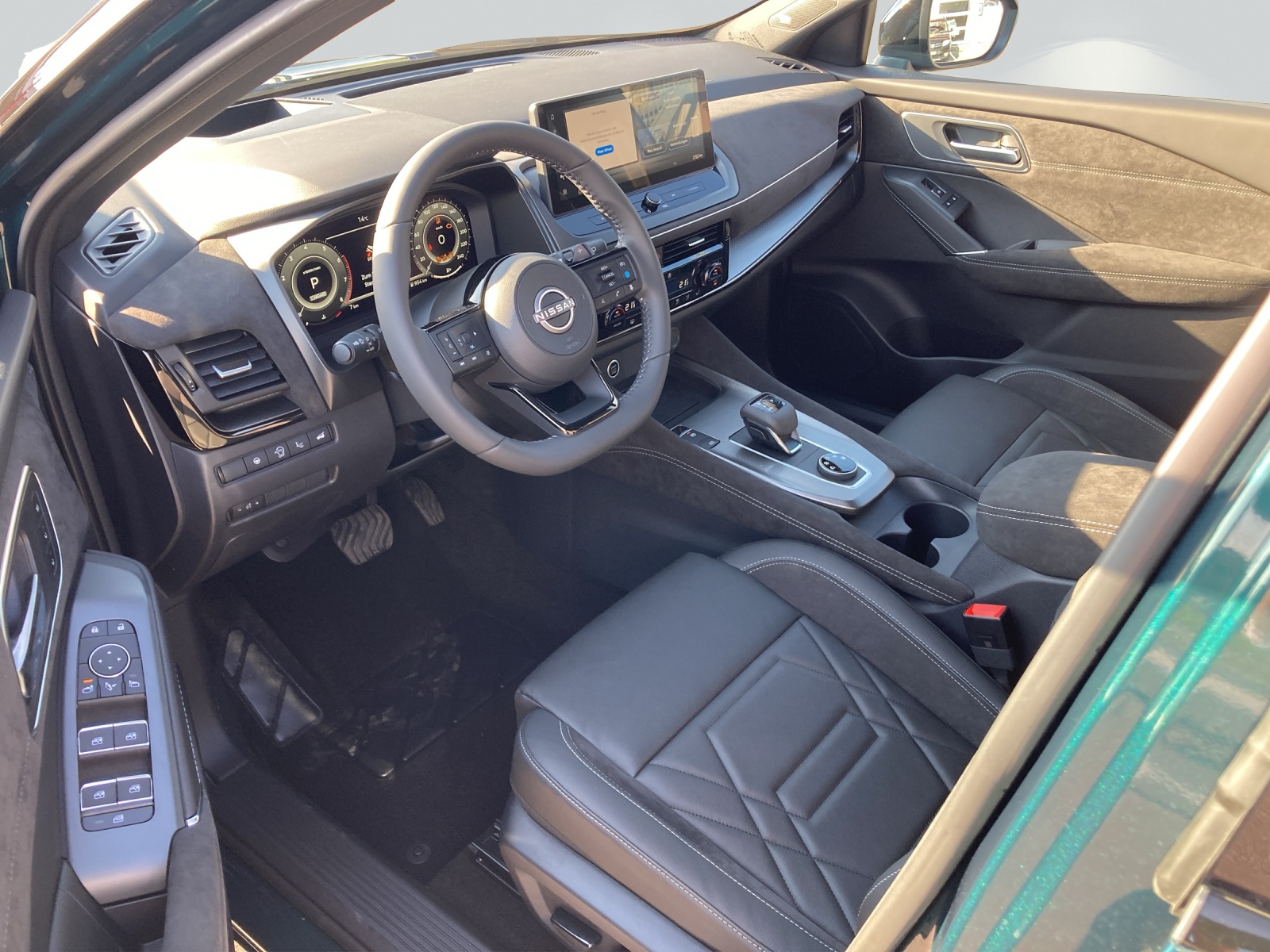 NISSAN Qashqai 1.3 DIG-T 158 N-Design 4x4-image-6