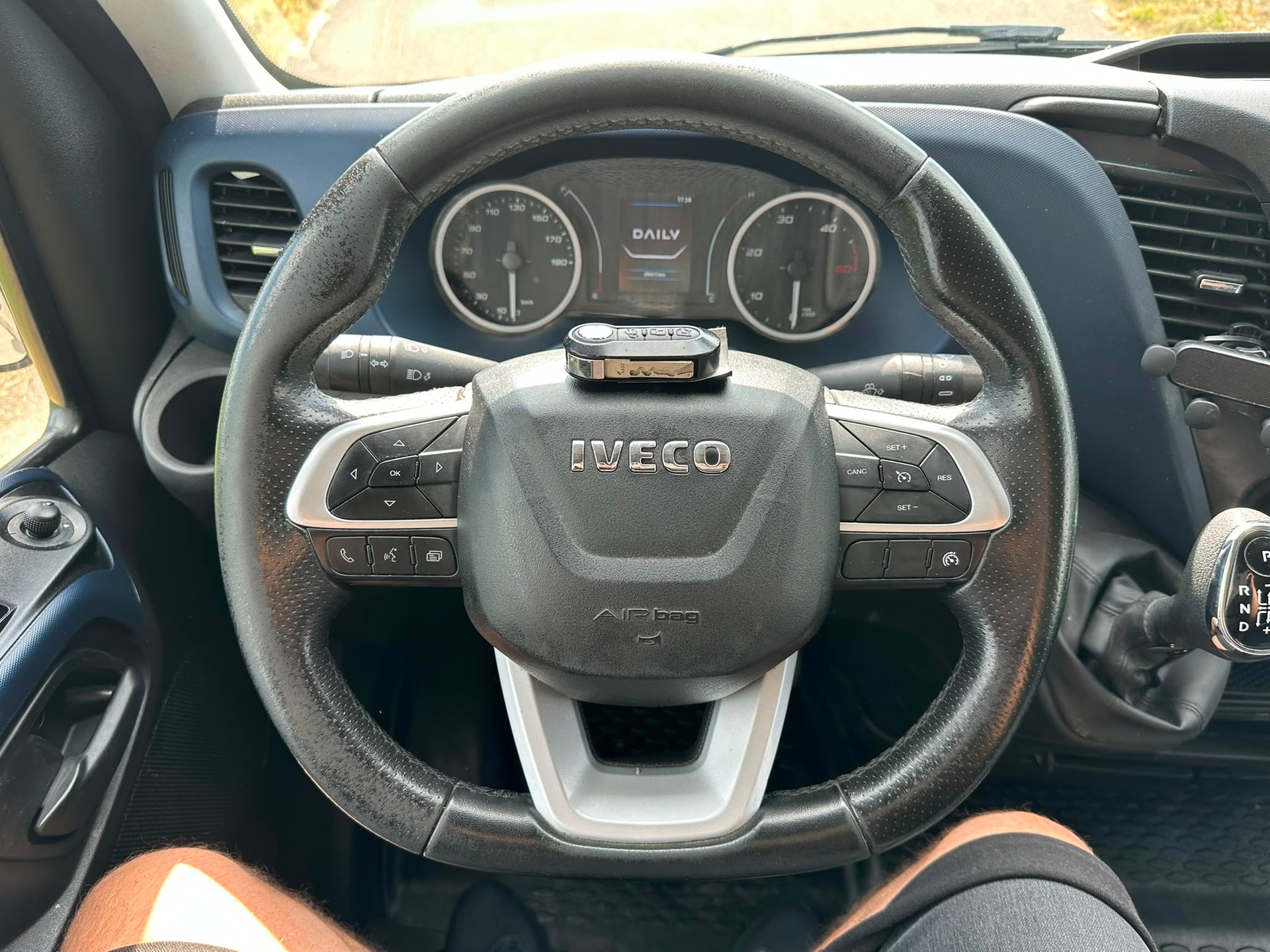 IVECO 33 S 14 AHK Kasten Automat Navi Xenon-image-14
