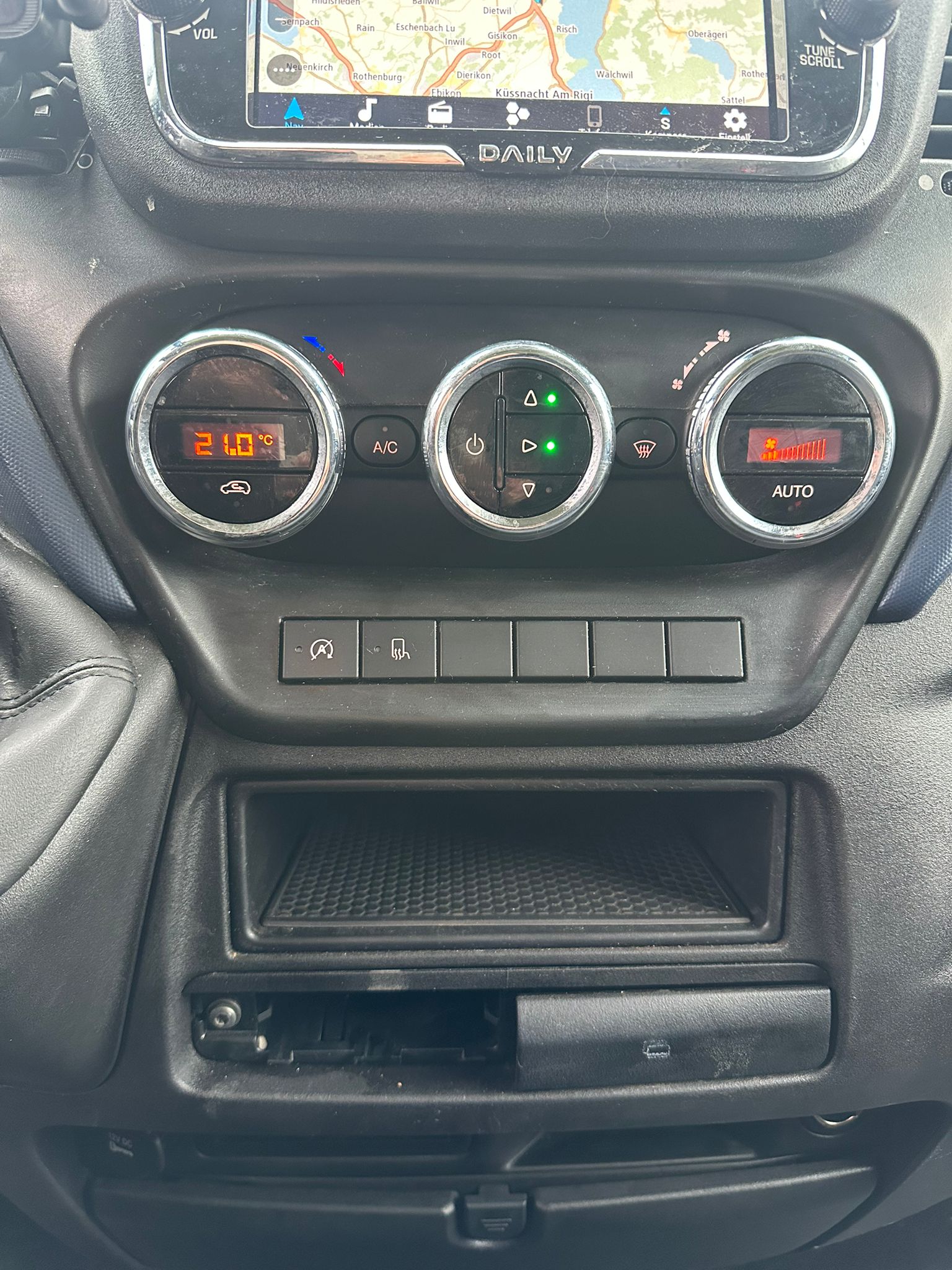 IVECO 33 S 14 AHK Kasten Automat Navi Xenon-image-20
