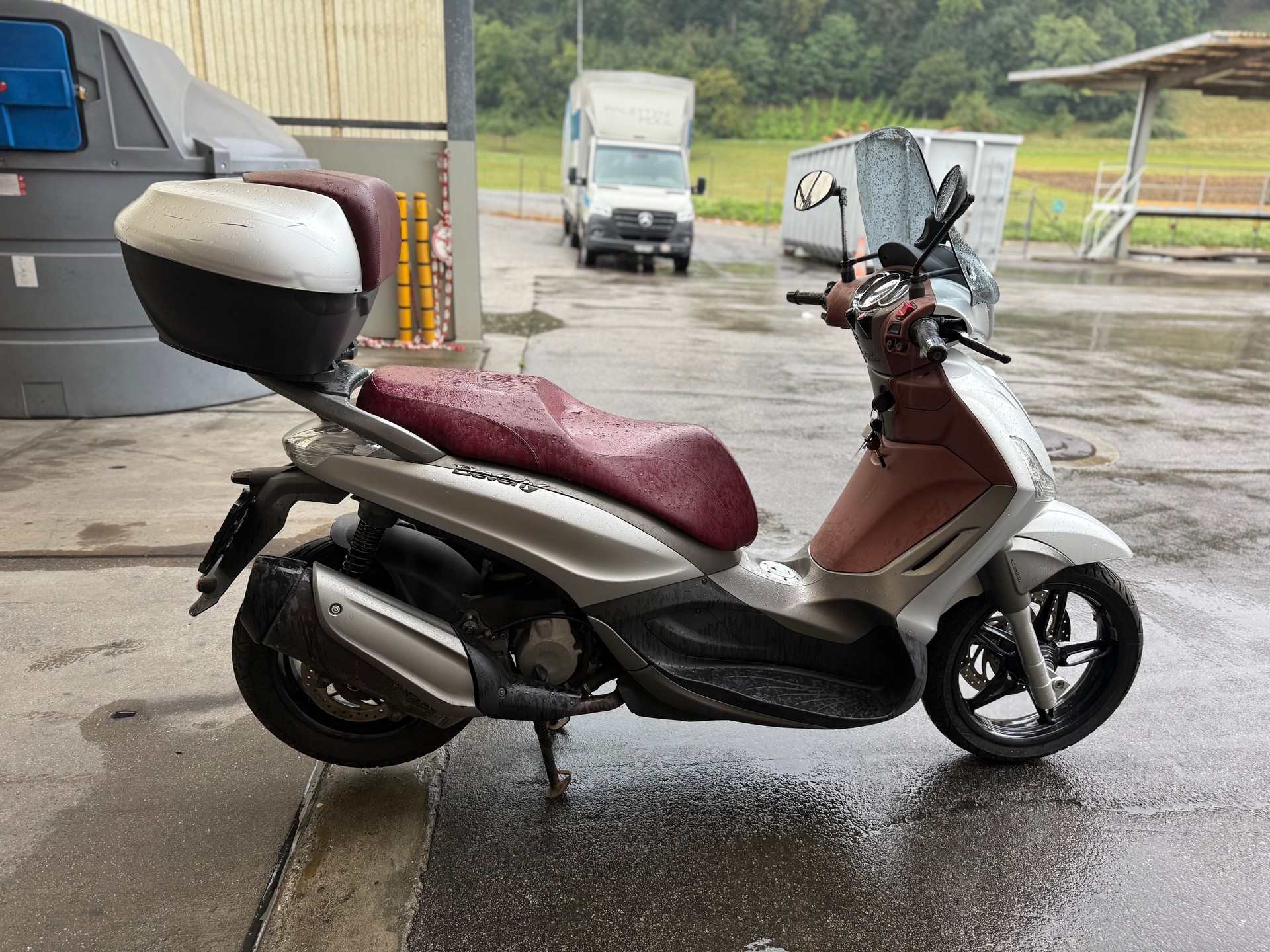 PIAGGIO Beverly 350 i.e. ABS-image-0