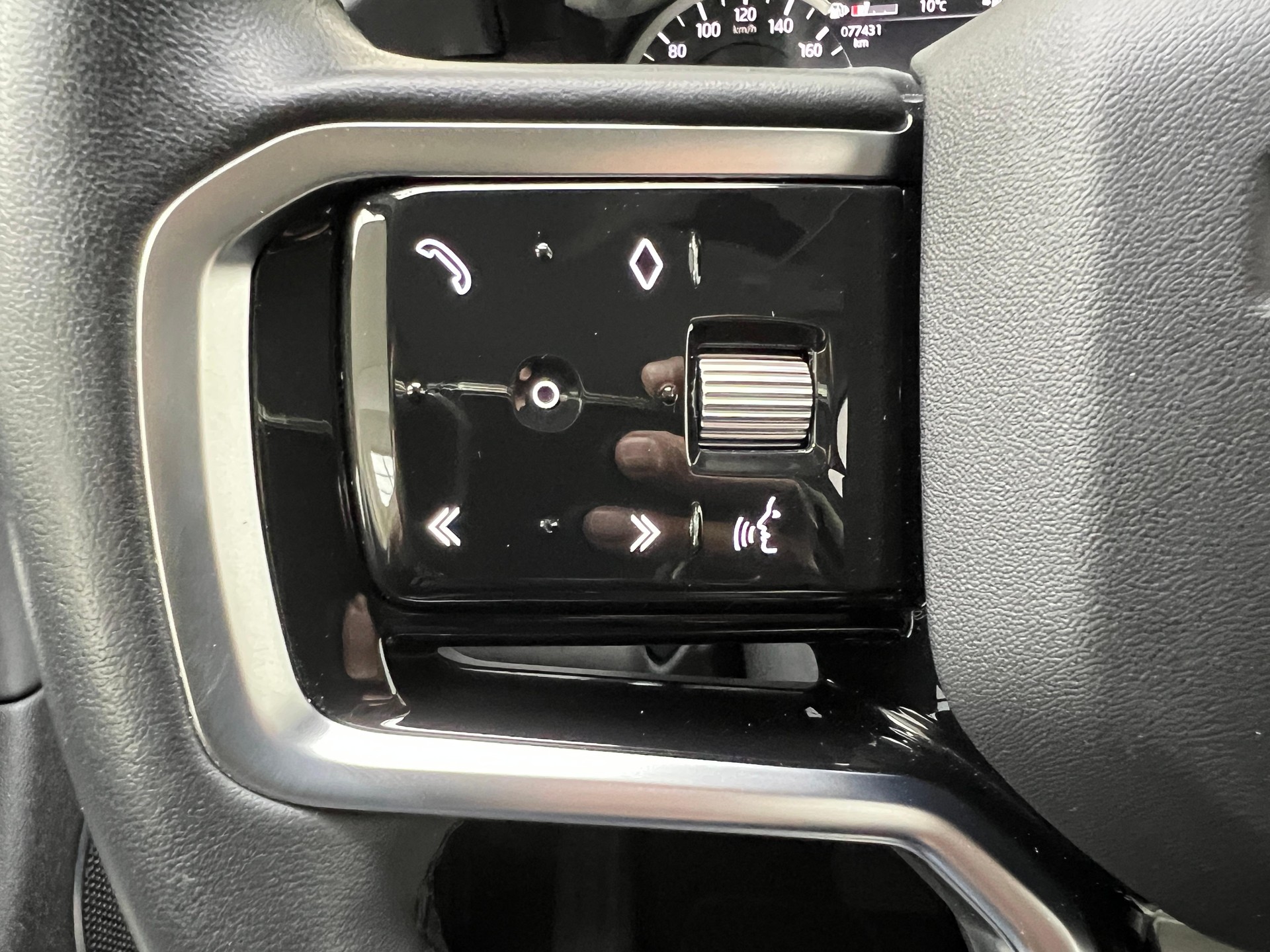 LAND ROVER Discovery Sport 2.0 SD4 200 SE / Jetzt mit attraktivem 1.99% Leasing-image-15