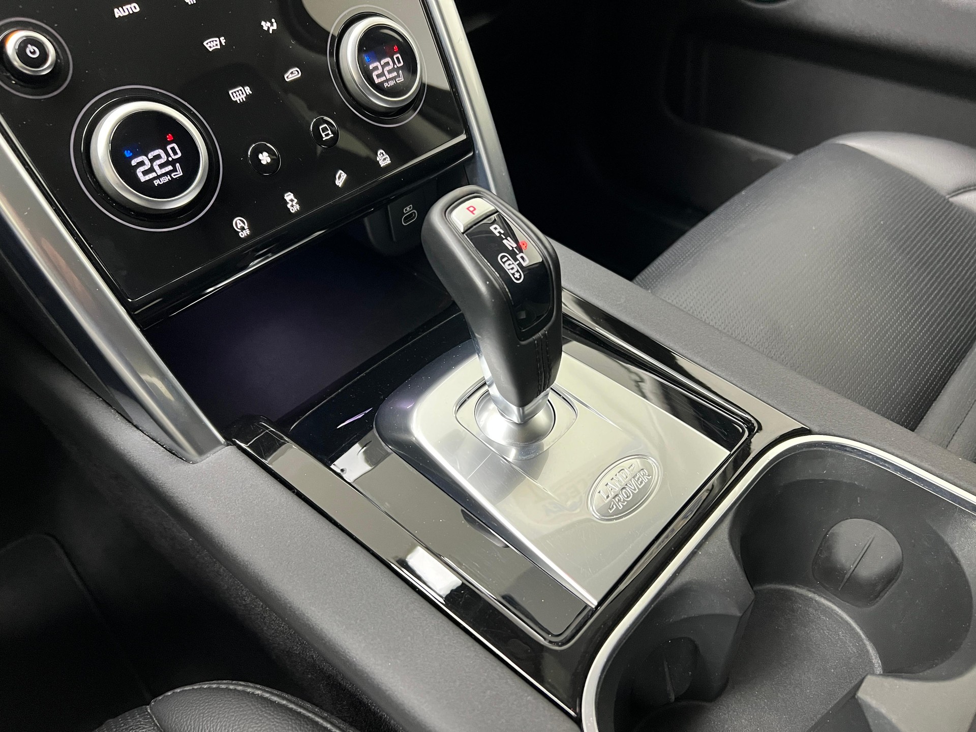 LAND ROVER Discovery Sport 2.0 SD4 200 SE / Jetzt mit attraktivem 1.99% Leasing-image-14