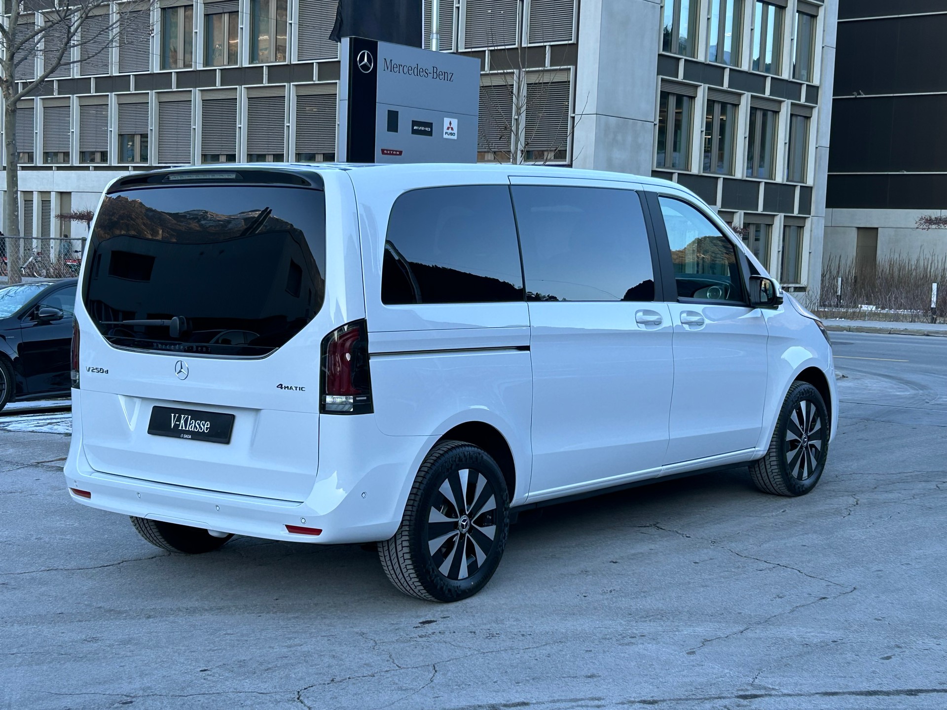 MERCEDES-BENZ V 250 d STYLE Kompakt 4MATIC-image-14