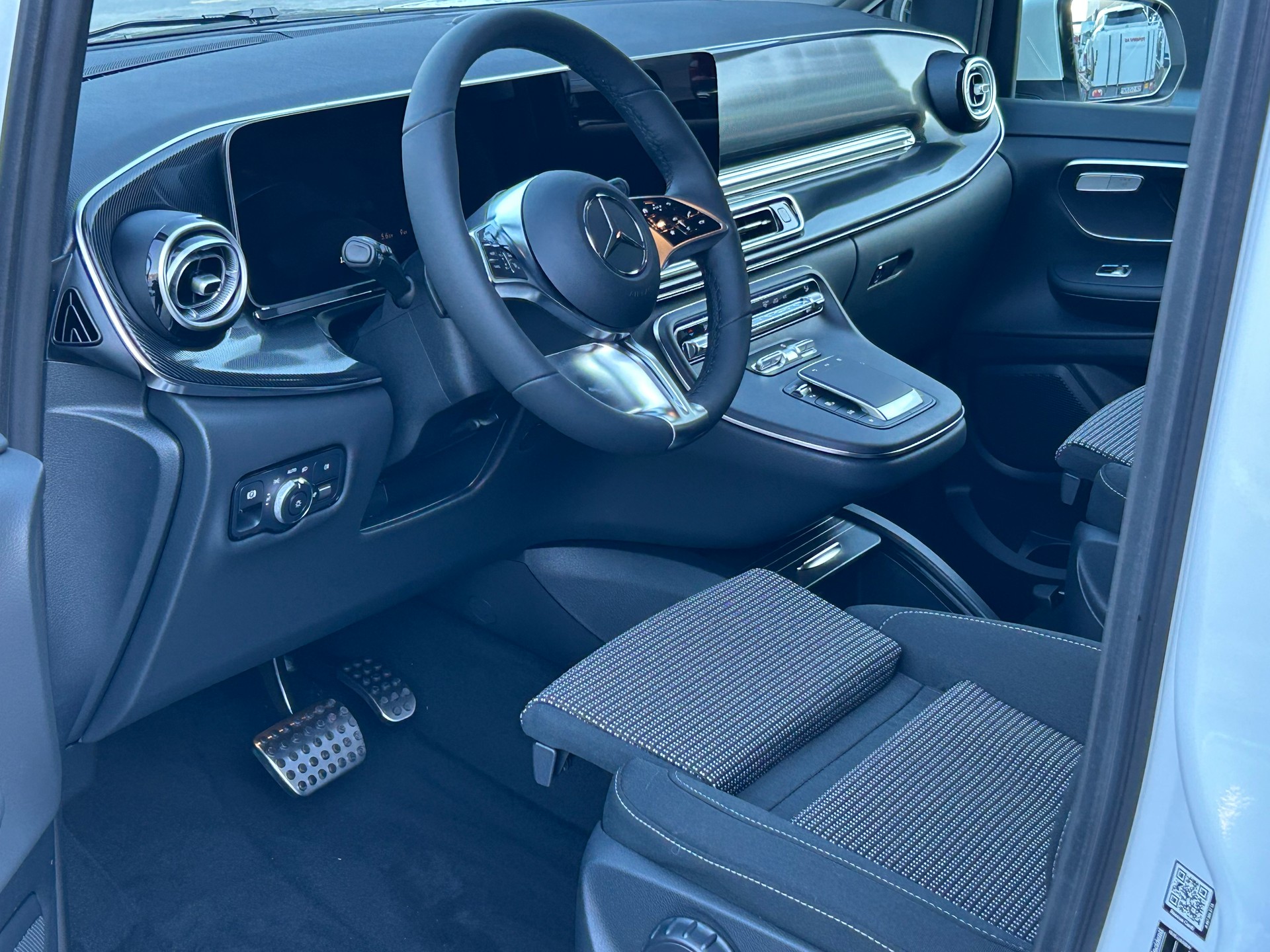 MERCEDES-BENZ V 250 d STYLE Kompakt 4MATIC-image-16