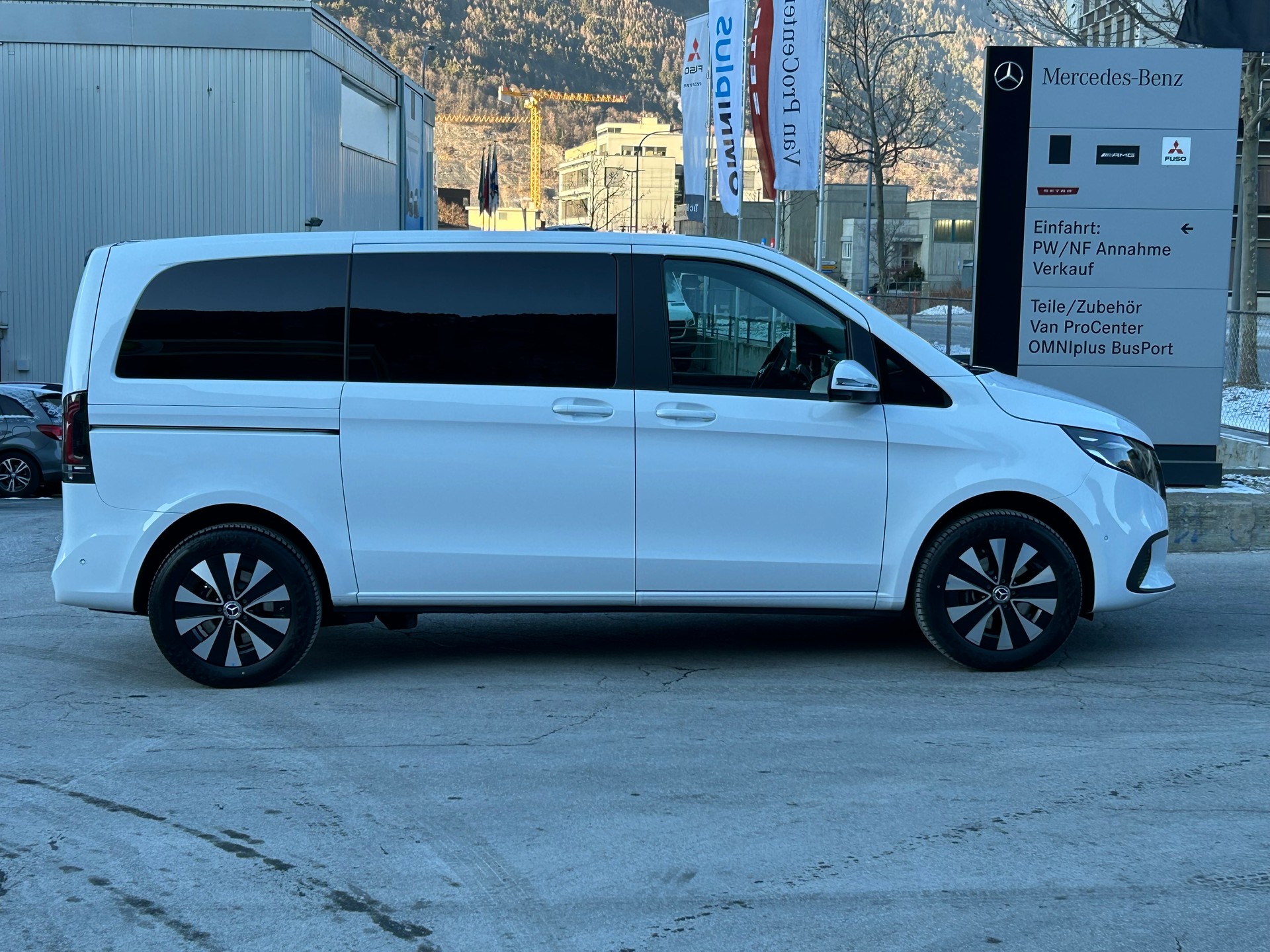 MERCEDES-BENZ V 250 d STYLE Kompakt 4MATIC-image-15
