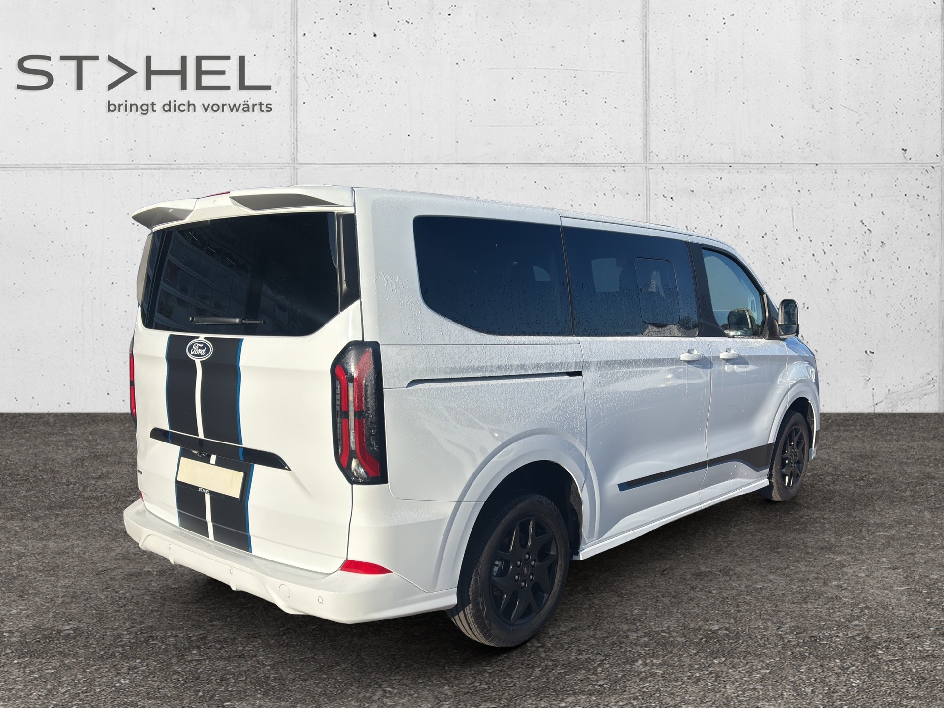 FORD Tourneo C Bus 340 L1 2.5 Duratec 233 Sport PHEV-image-7