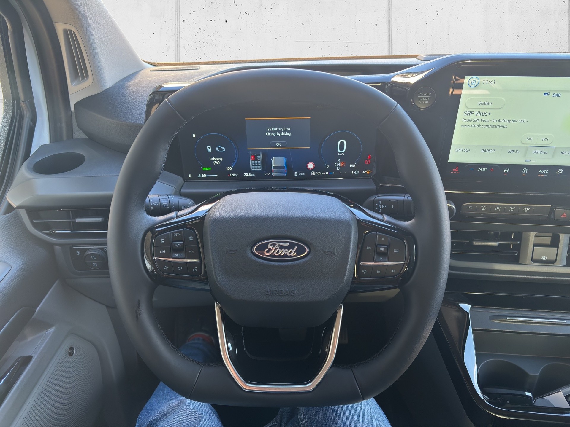 FORD Tourneo C Bus 340 L1 2.5 Duratec 233 Sport PHEV-image-8
