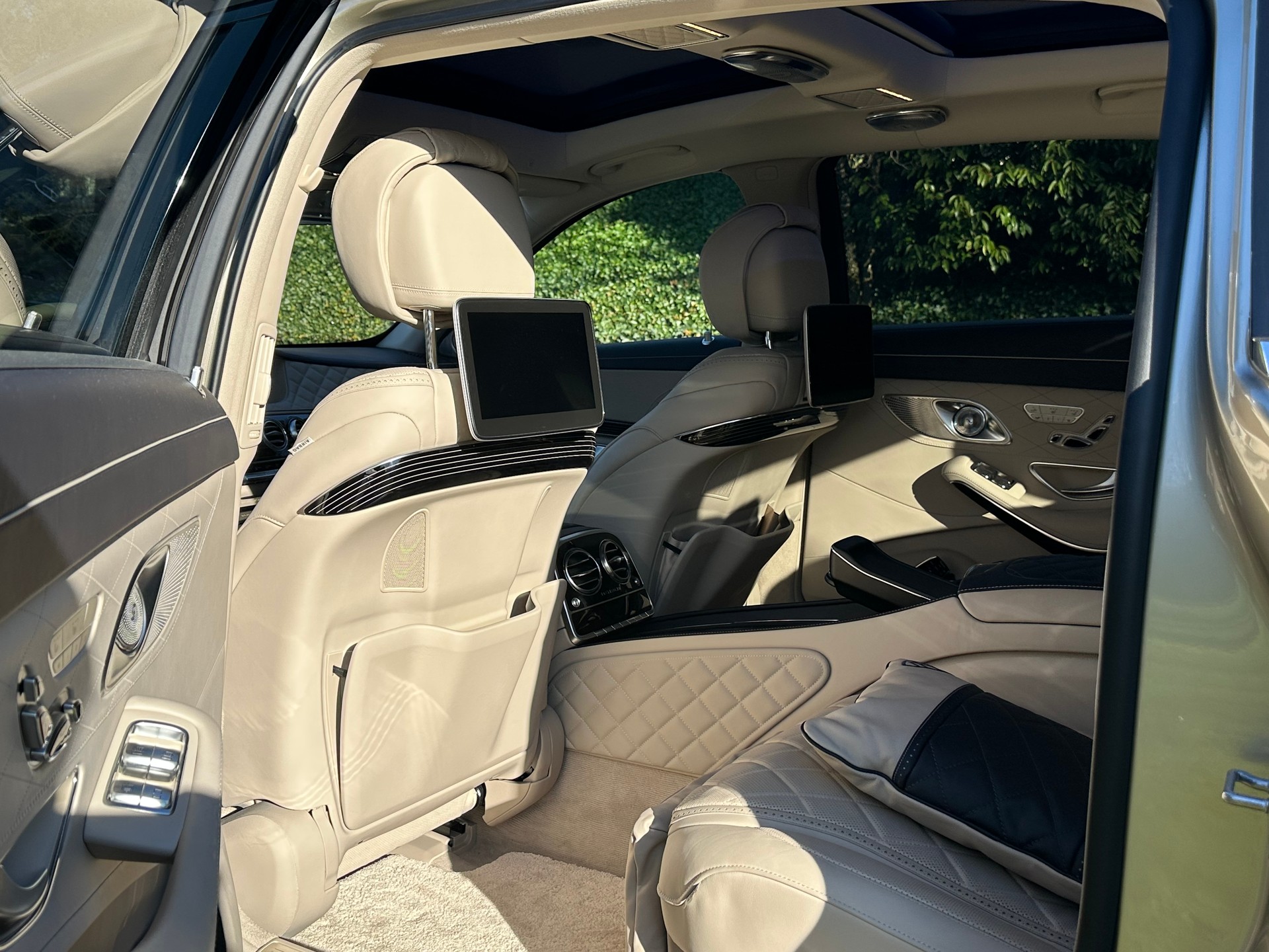 MERCEDES-BENZ S 650 Maybach 9G-Tronic-image-11