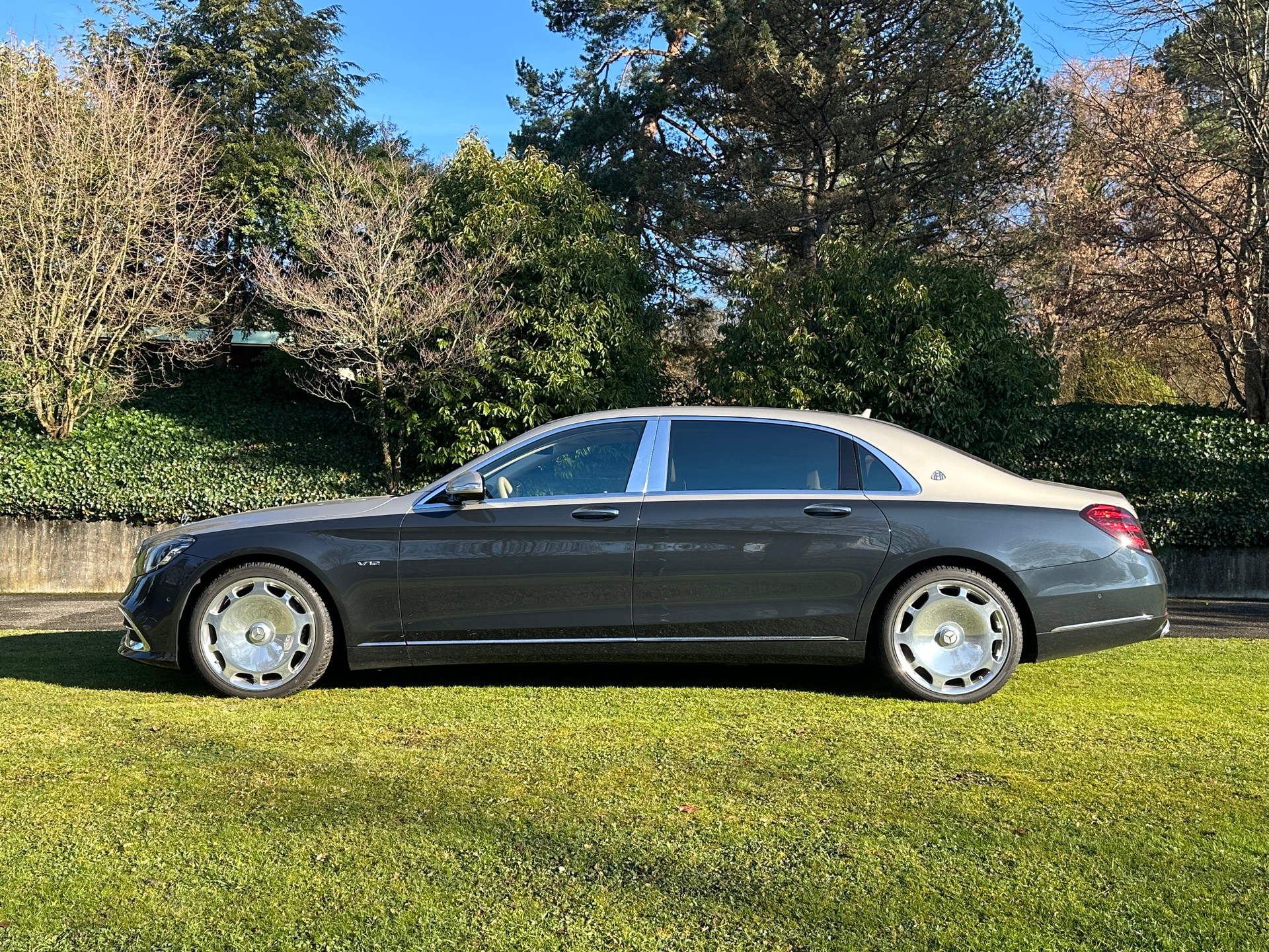 MERCEDES-BENZ S 650 Maybach 9G-Tronic-image-5
