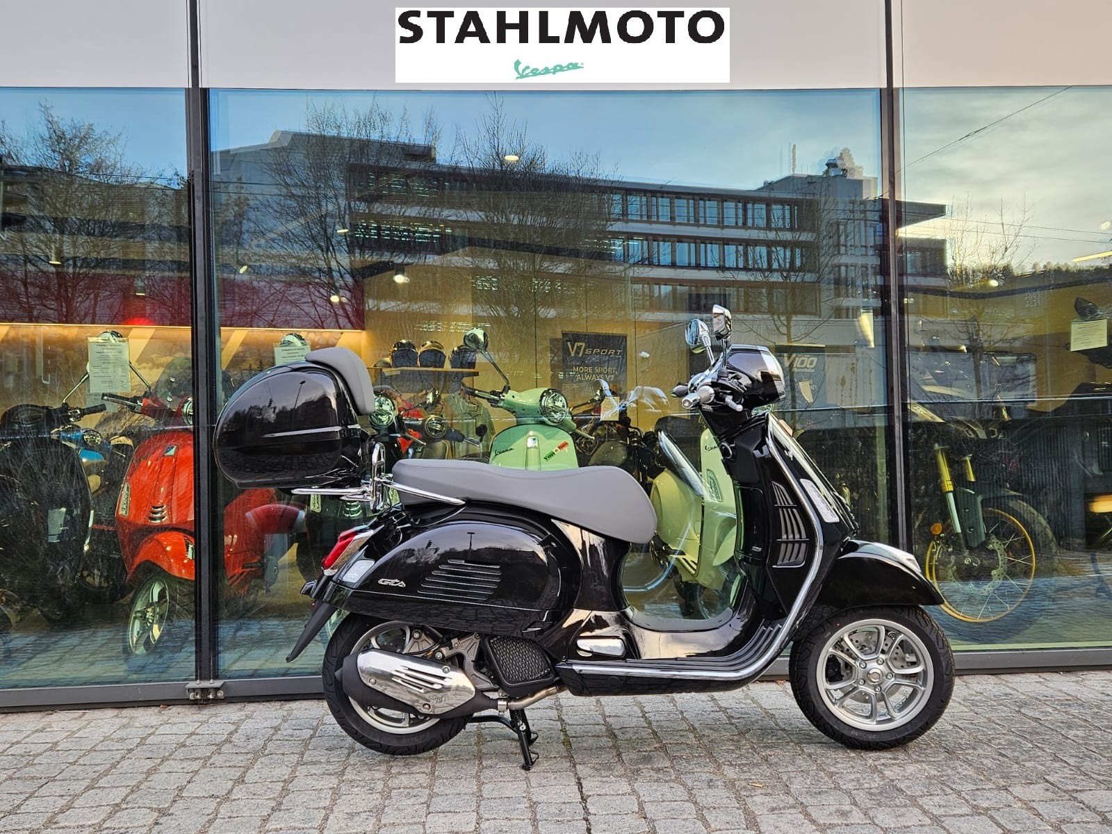 PIAGGIO Piaggio Vespa GTS 125 E5+-image-0