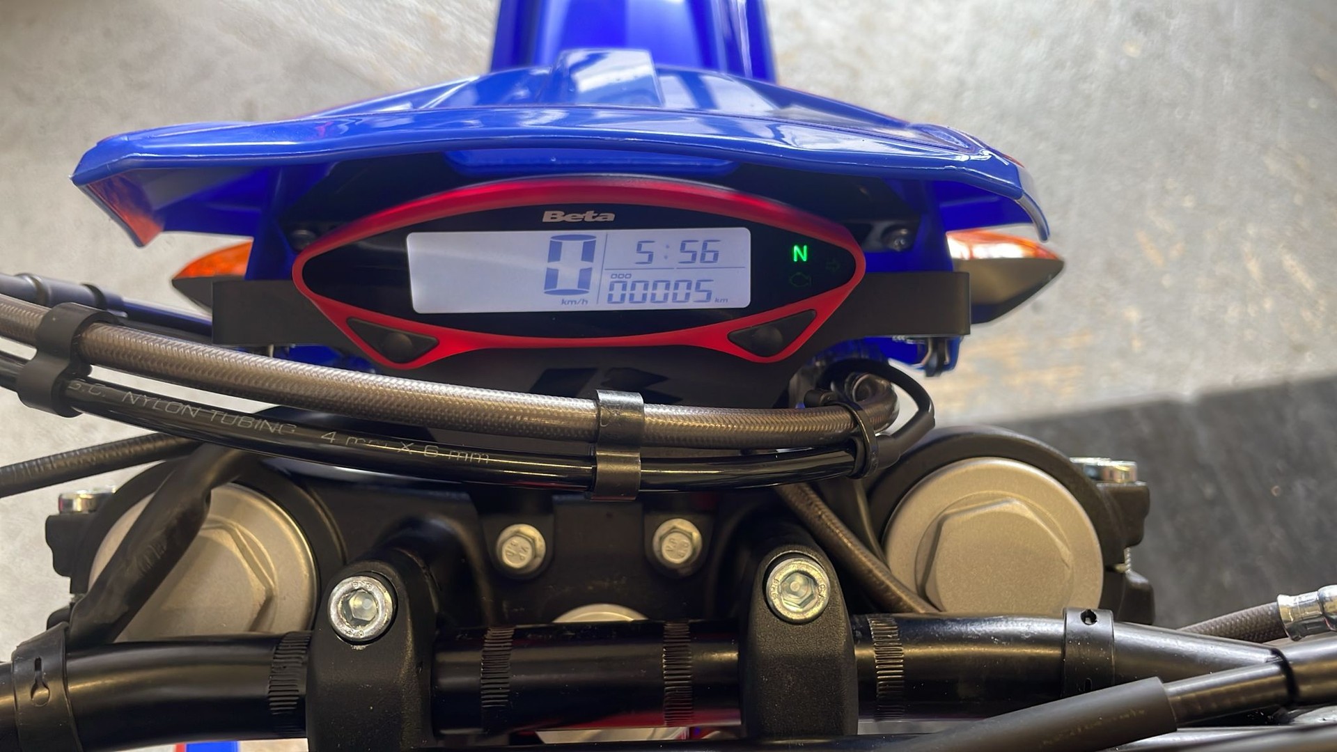 BETA RR 125 Enduro 4T R Version-image-4