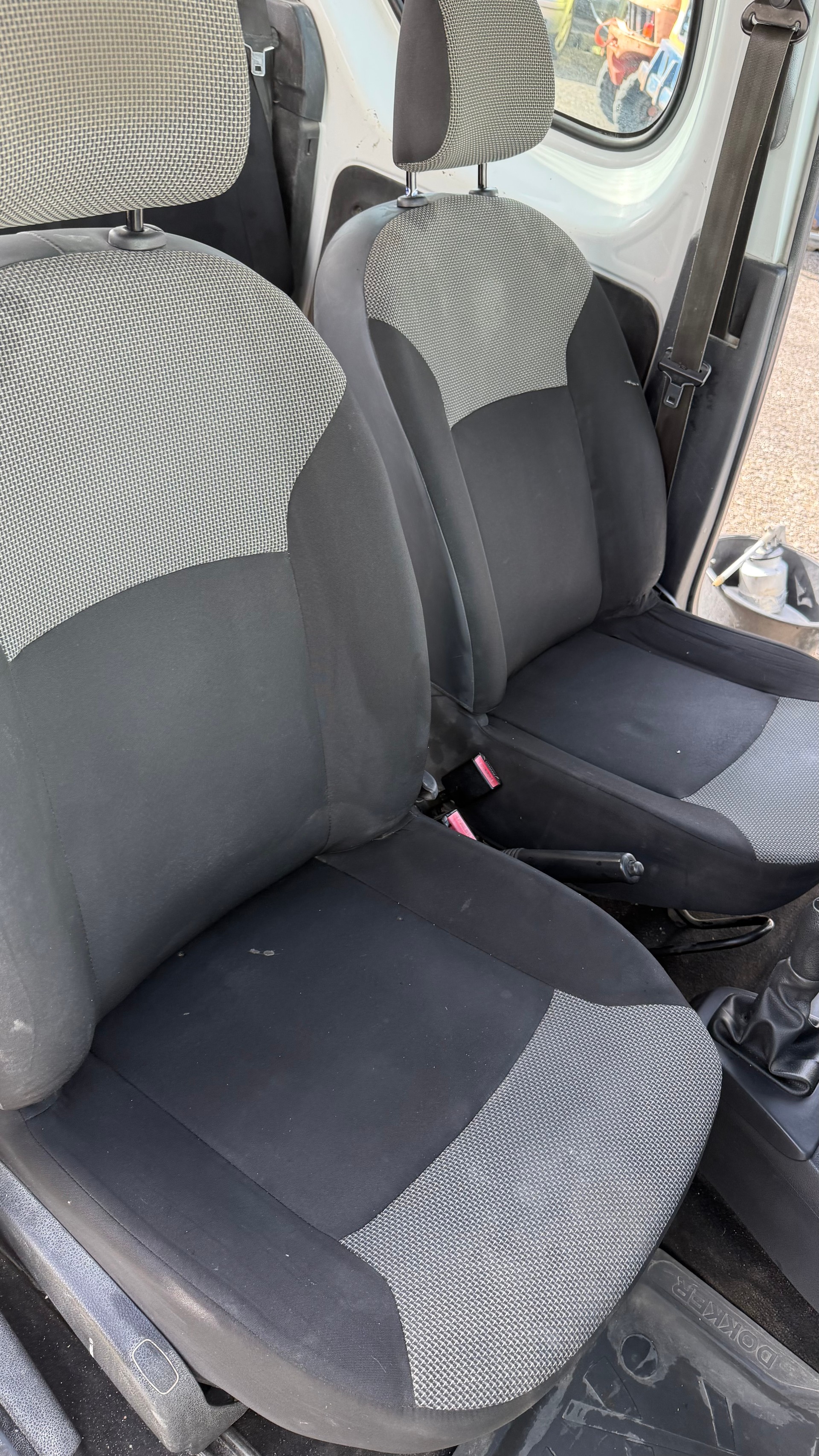 DACIA Dokker 1.5 dCi Ambiance-image-10