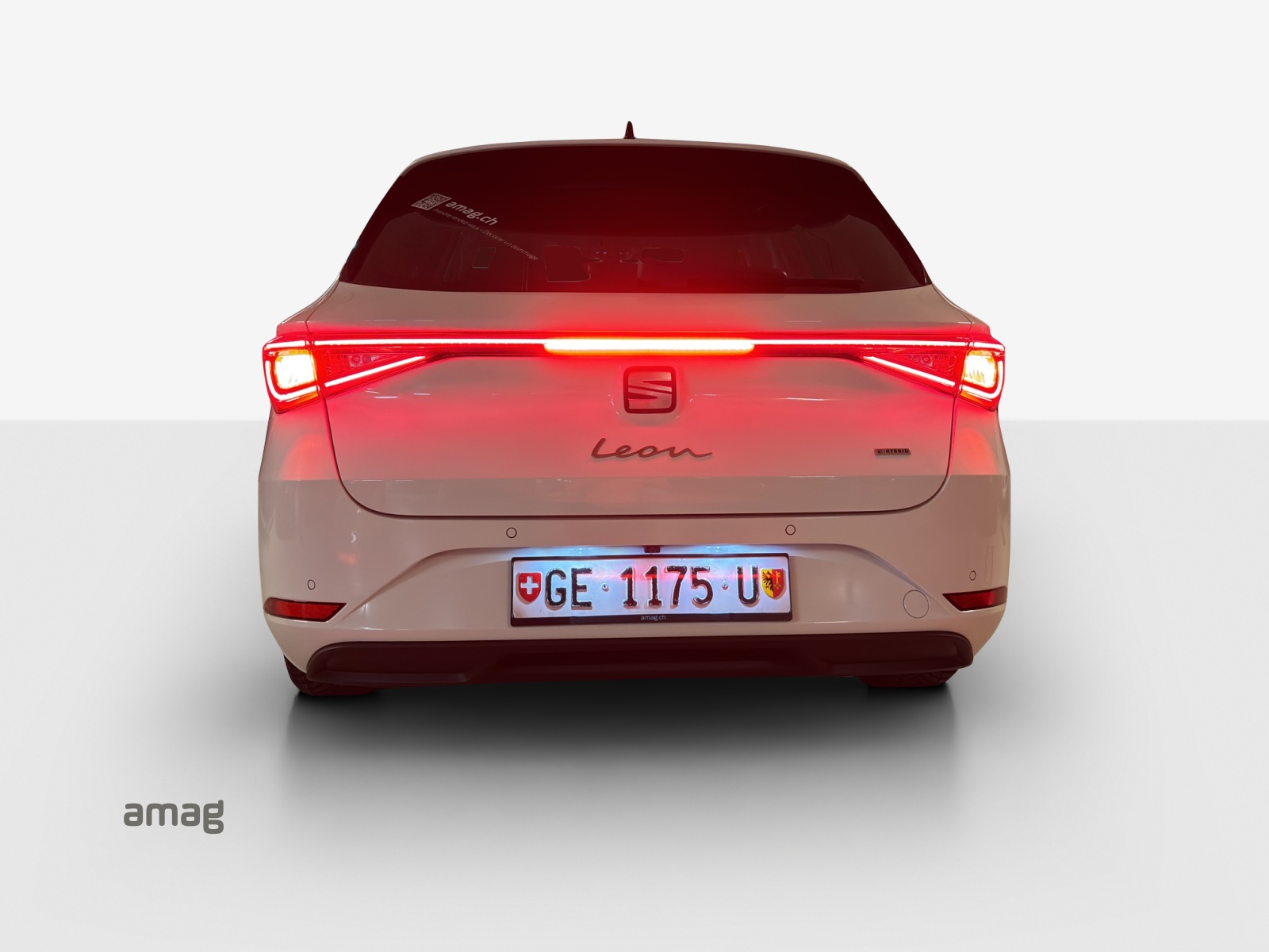 SEAT Leon ST 1.5 eHybrid pHEV DSG Business Edition-showroom-element-3