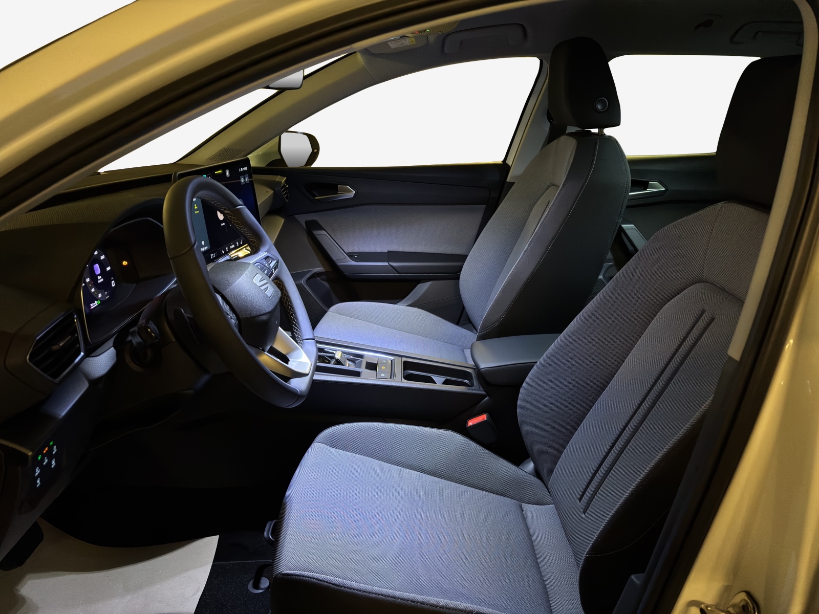 SEAT Leon ST 1.5 eHybrid pHEV DSG Business Edition-image-7