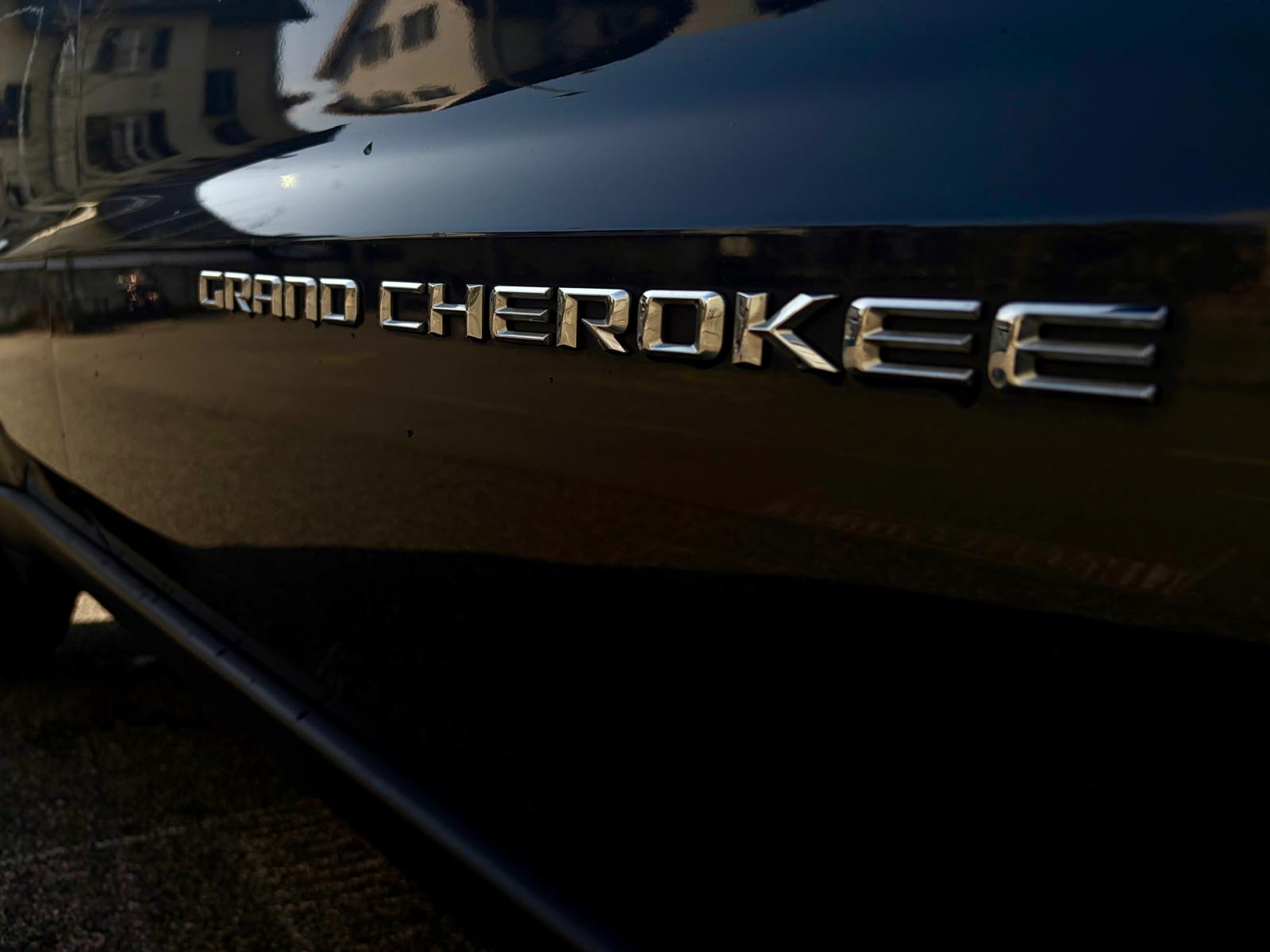 JEEP Grand Cherokee 3.0 CRD Limited Automatic-image-17