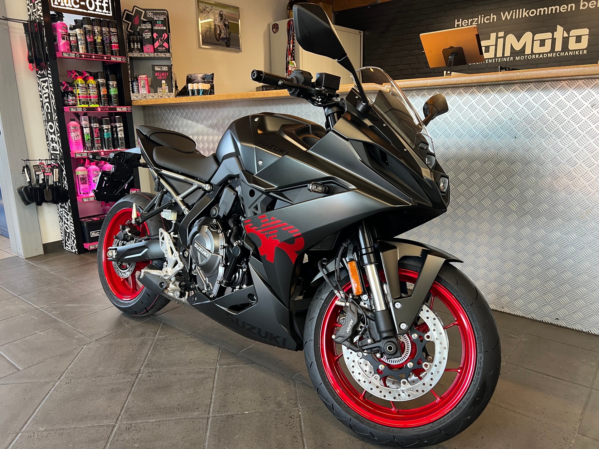 SUZUKI GSX-8R-image-1