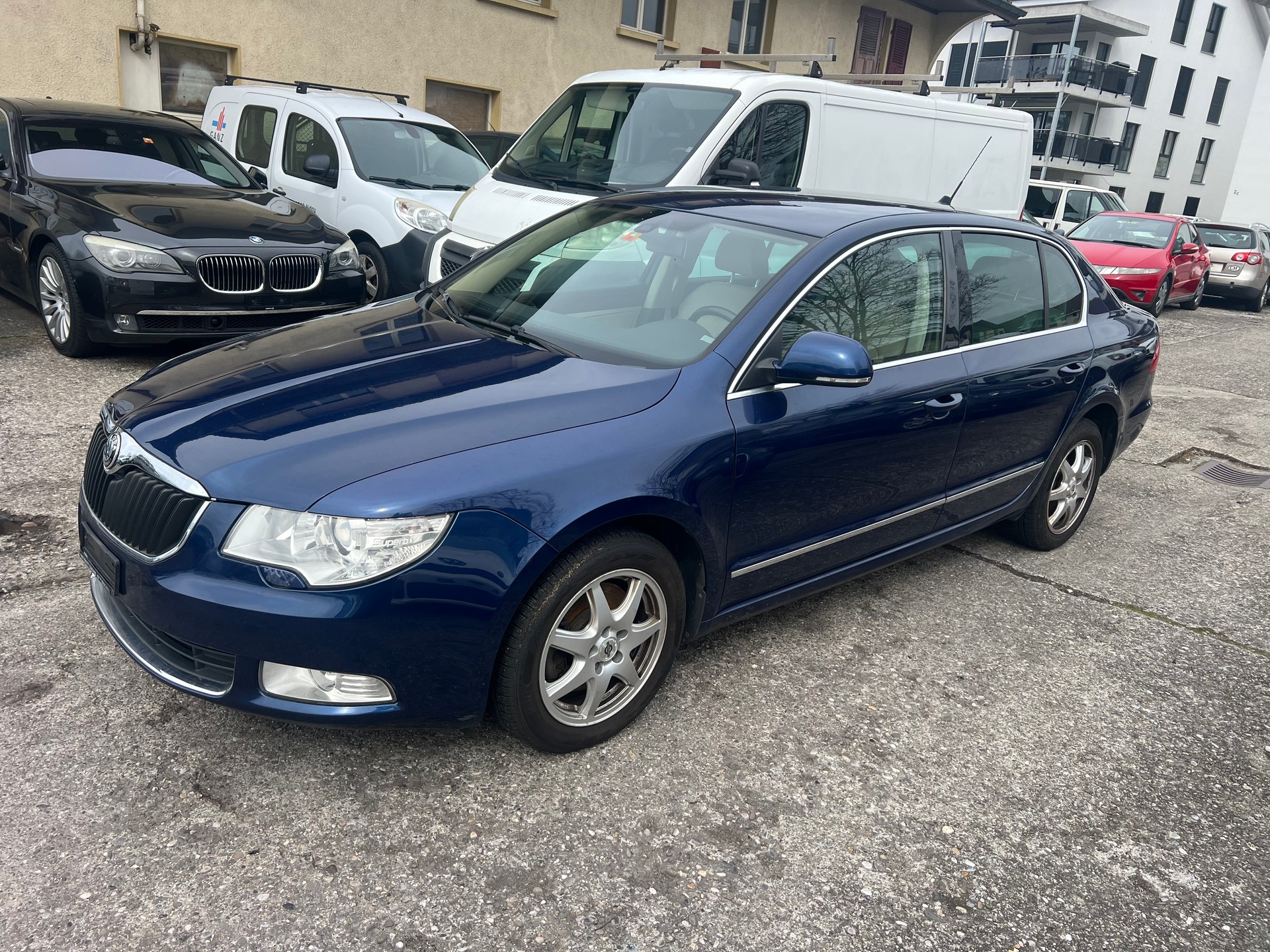SKODA Superb 1.8 TSI Comfort DSG-showroom-element-1