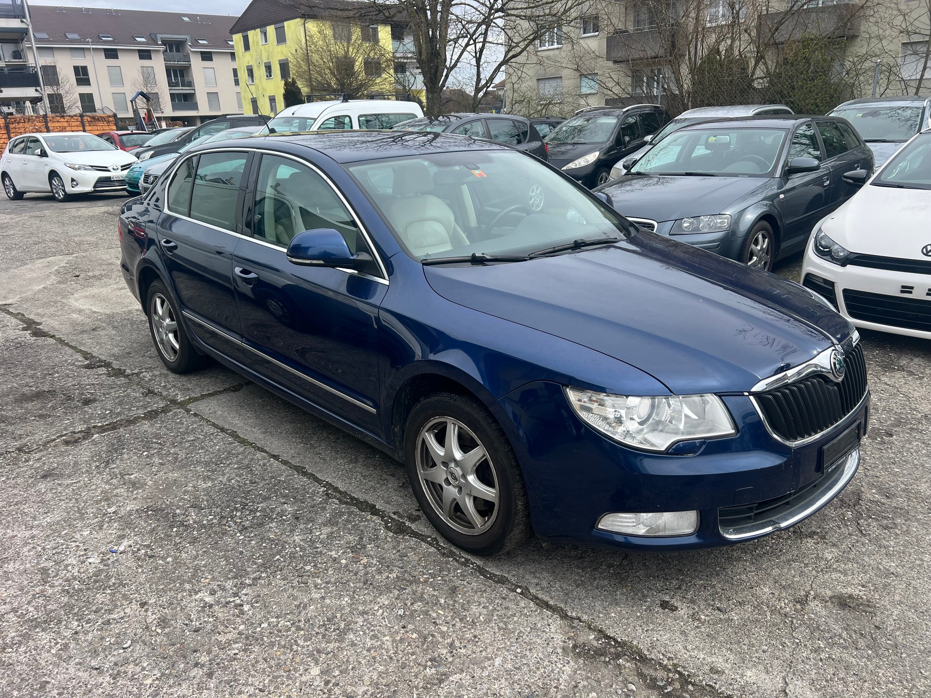 SKODA Superb 1.8 TSI Comfort DSG-showroom-element-2