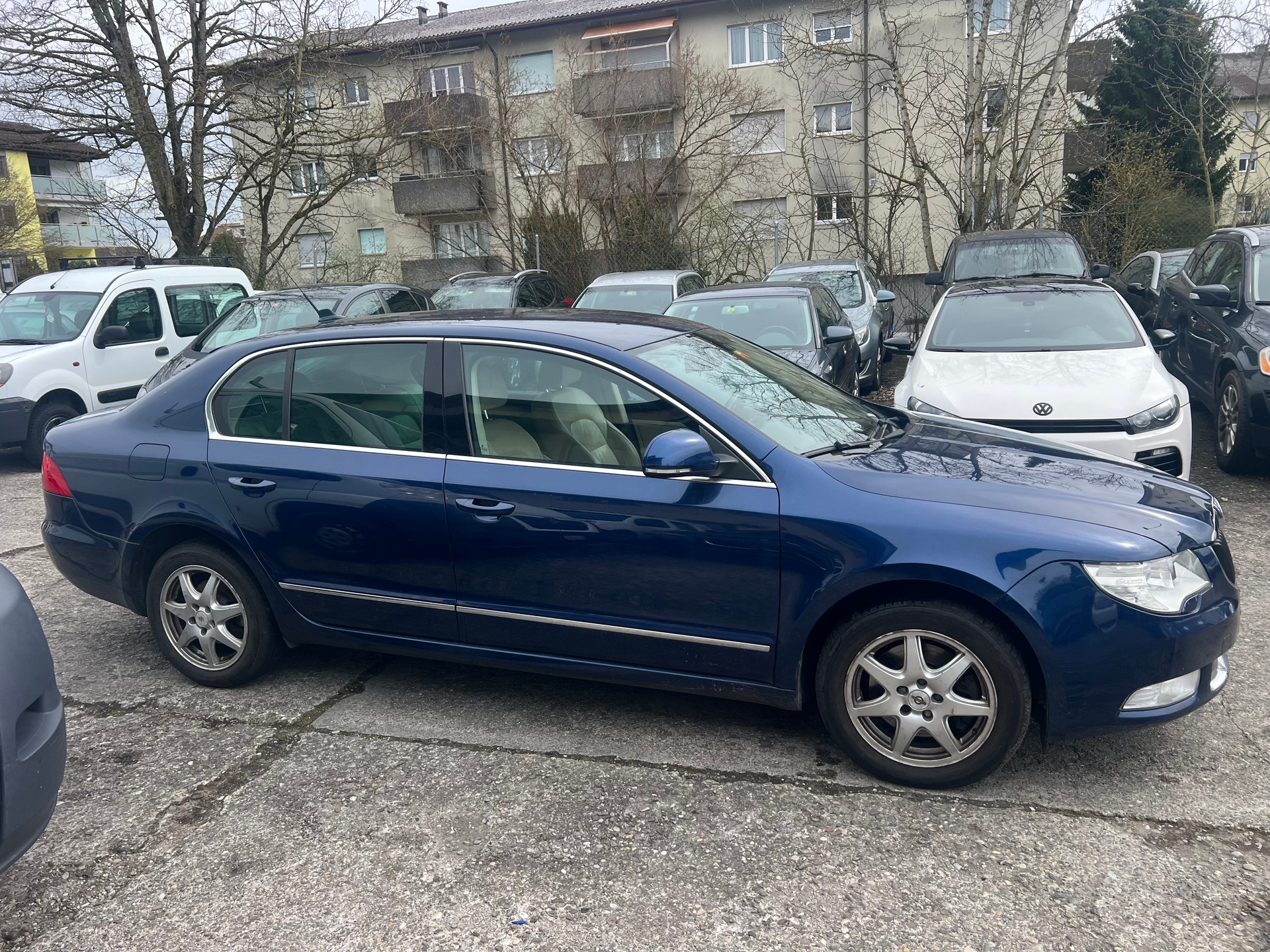 SKODA Superb 1.8 TSI Comfort DSG-showroom-element-3