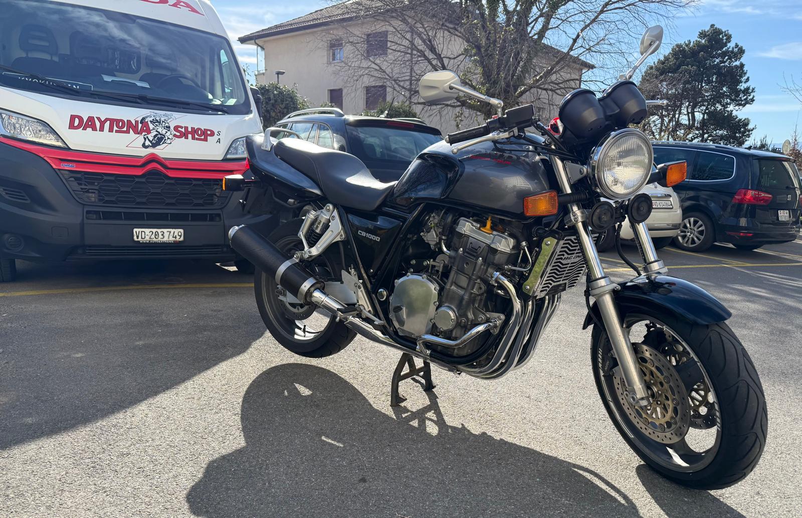 HONDA CB 1000 F Big One-image-1