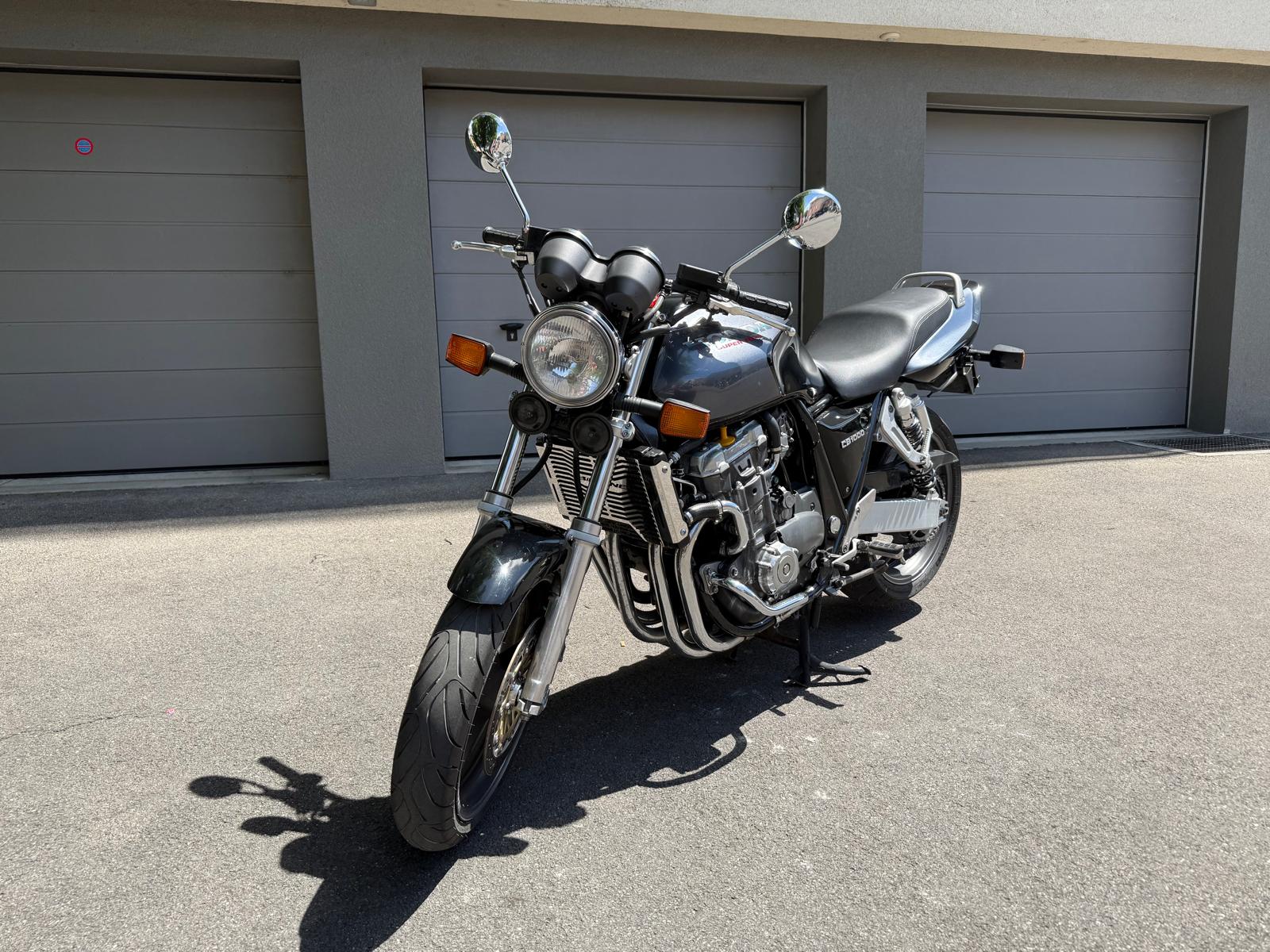 HONDA CB 1000 F-image-0