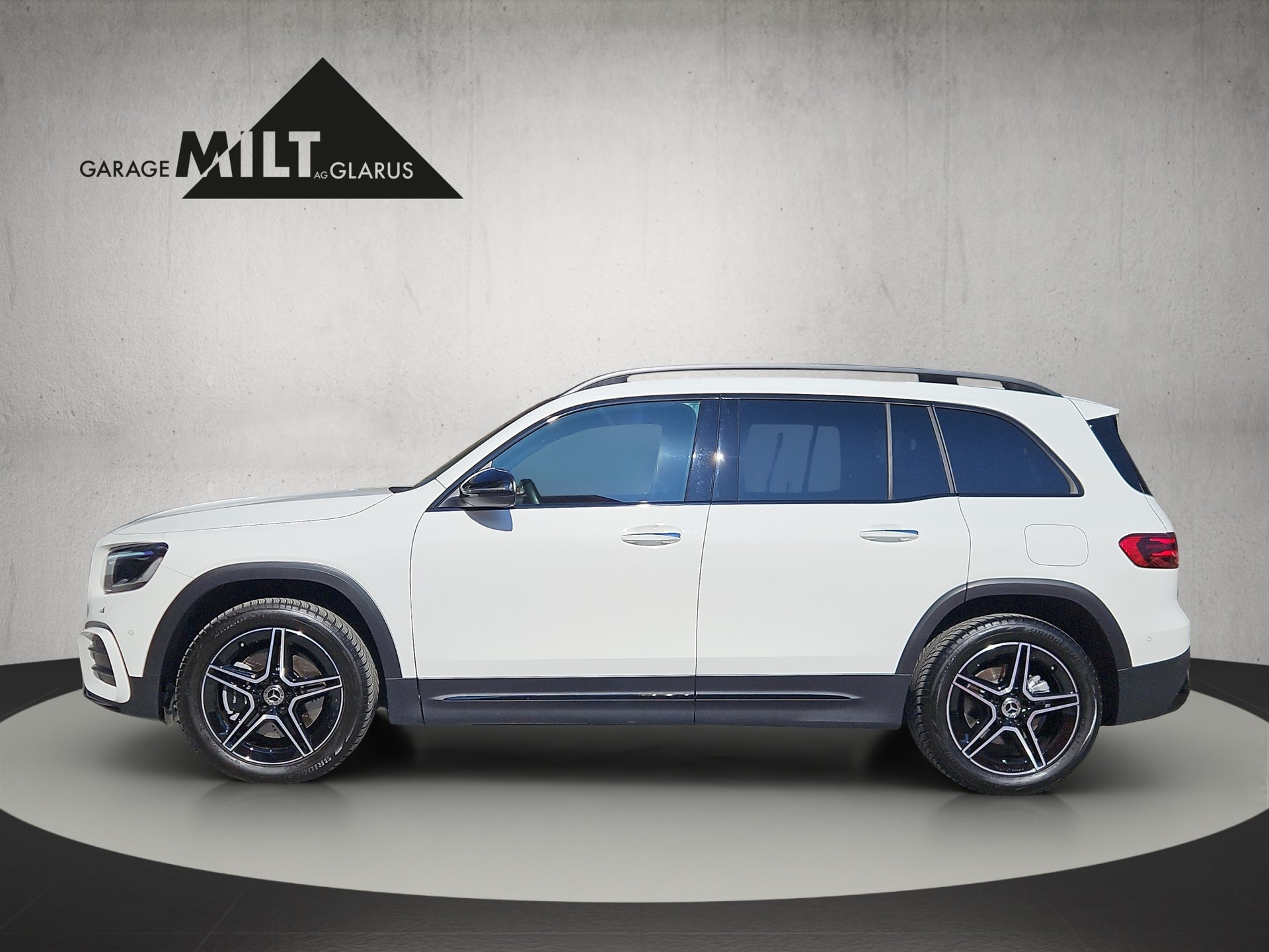 MERCEDES-BENZ GLB 220 AMG Line 4matic-image-6