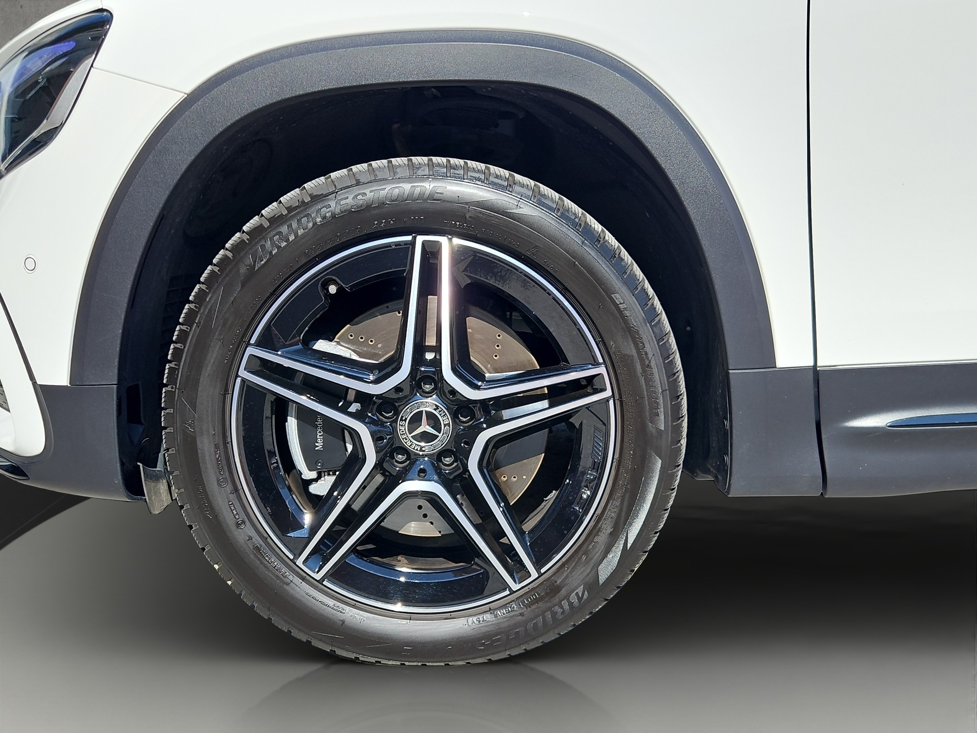 MERCEDES-BENZ GLB 220 AMG Line 4matic-image-16