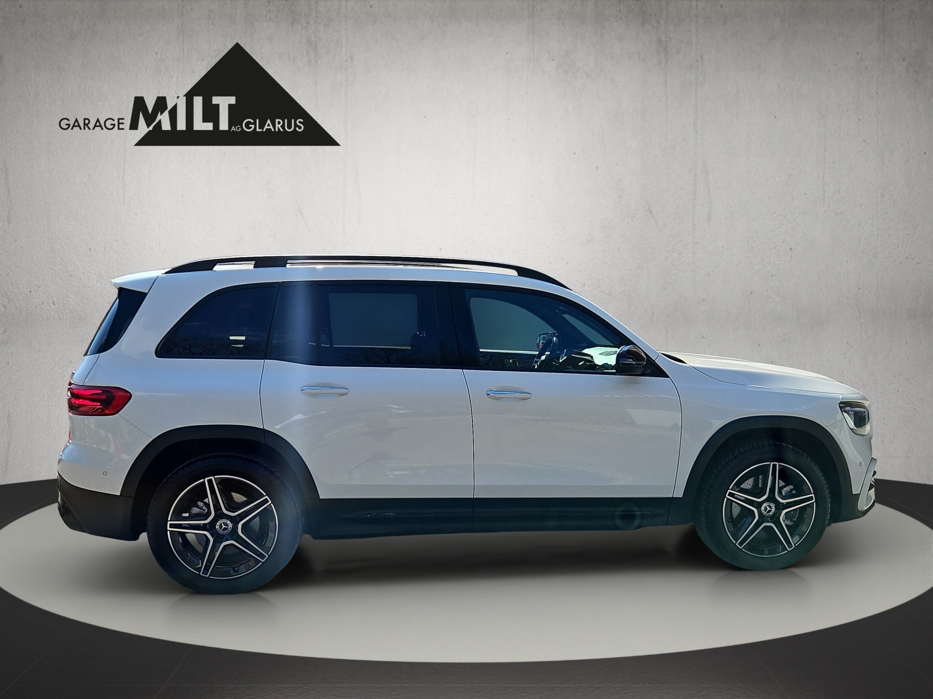 MERCEDES-BENZ GLB 220 AMG Line 4matic-image-7