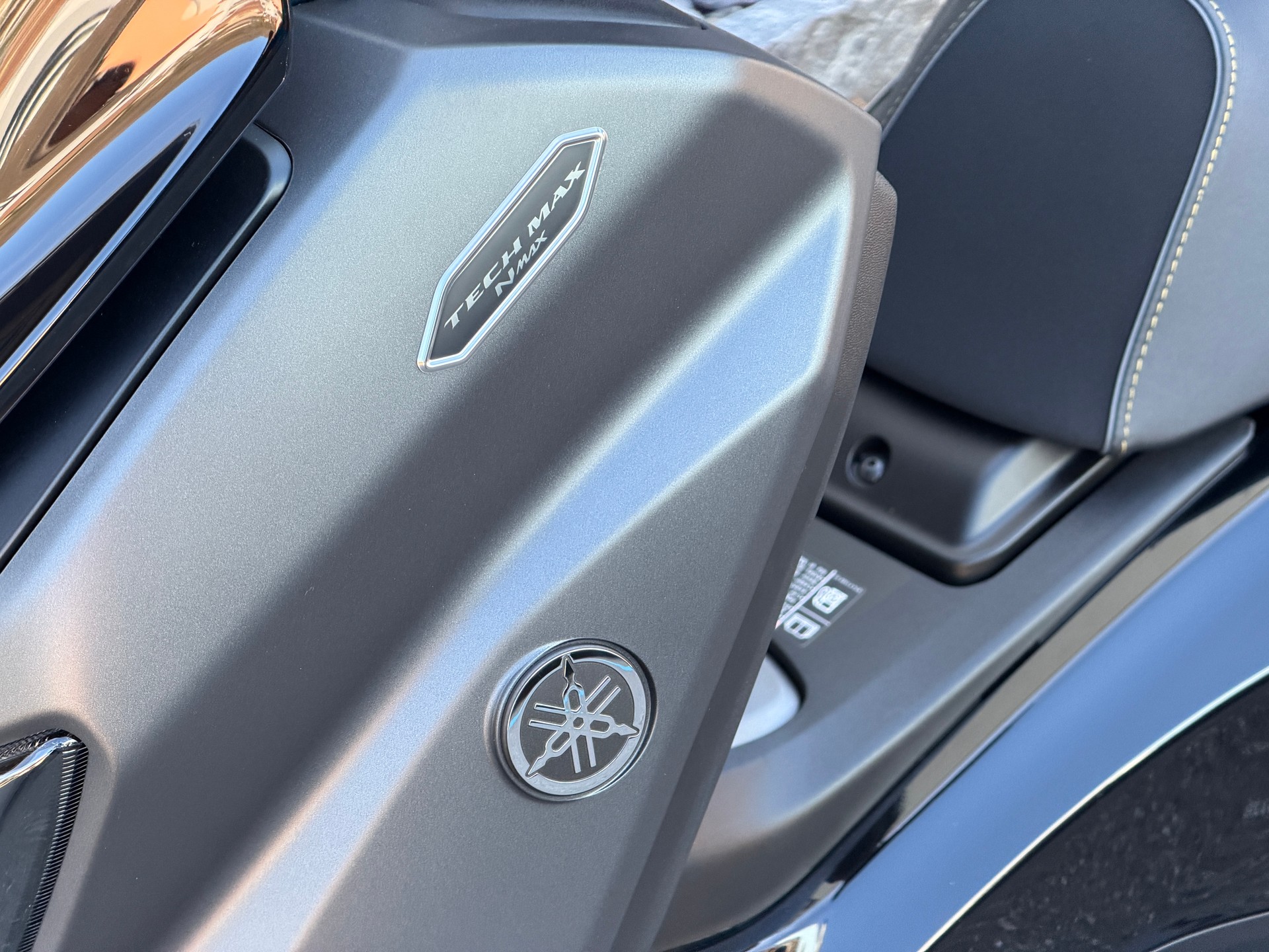 YAMAHA NMAX Tech MAX 2026-showroom-element-3
